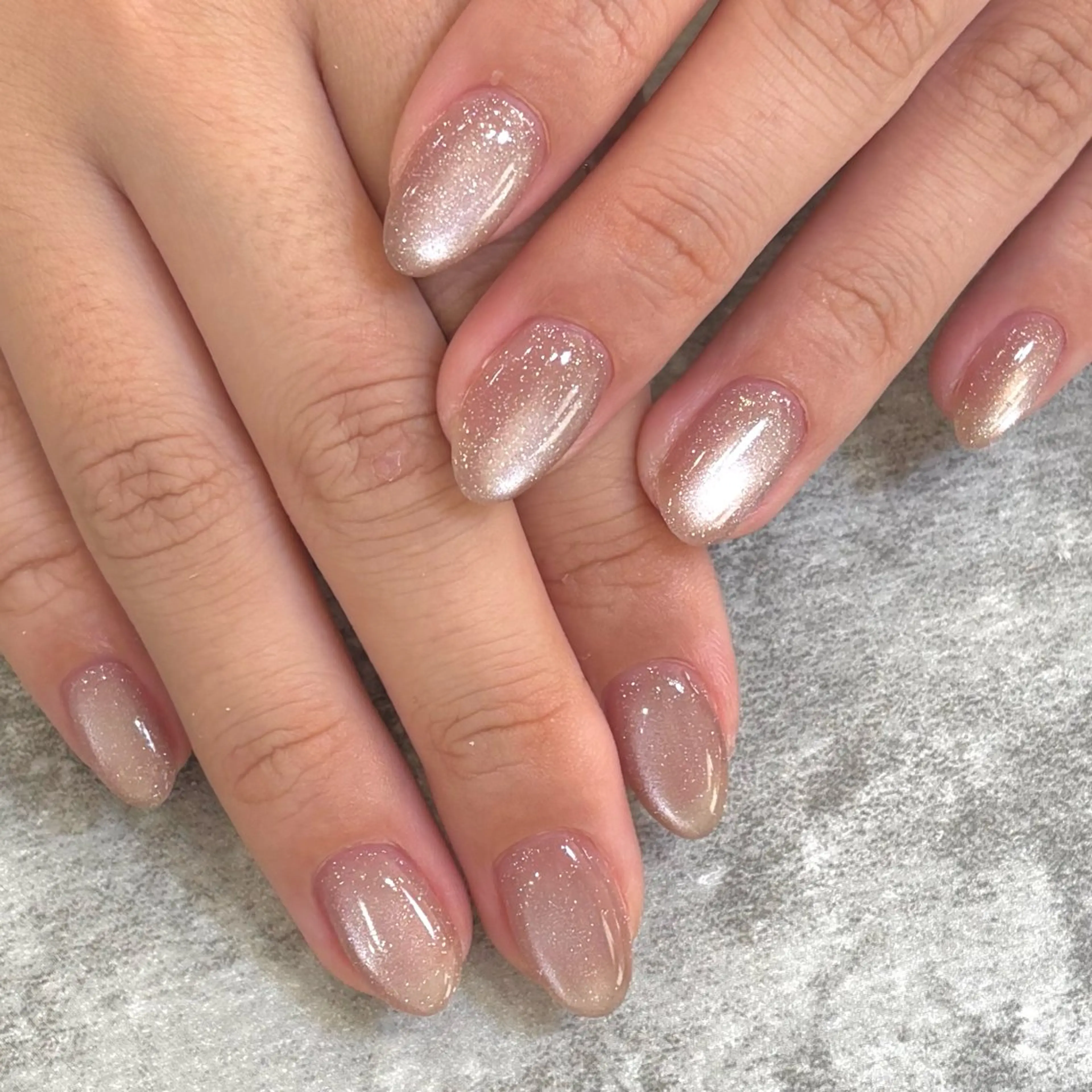 ネイル フラッシュネイル フラッシュマグ マグネットネイル ワンカラーネイル ハンドネイル Platluce. AINAのネイルデザイン