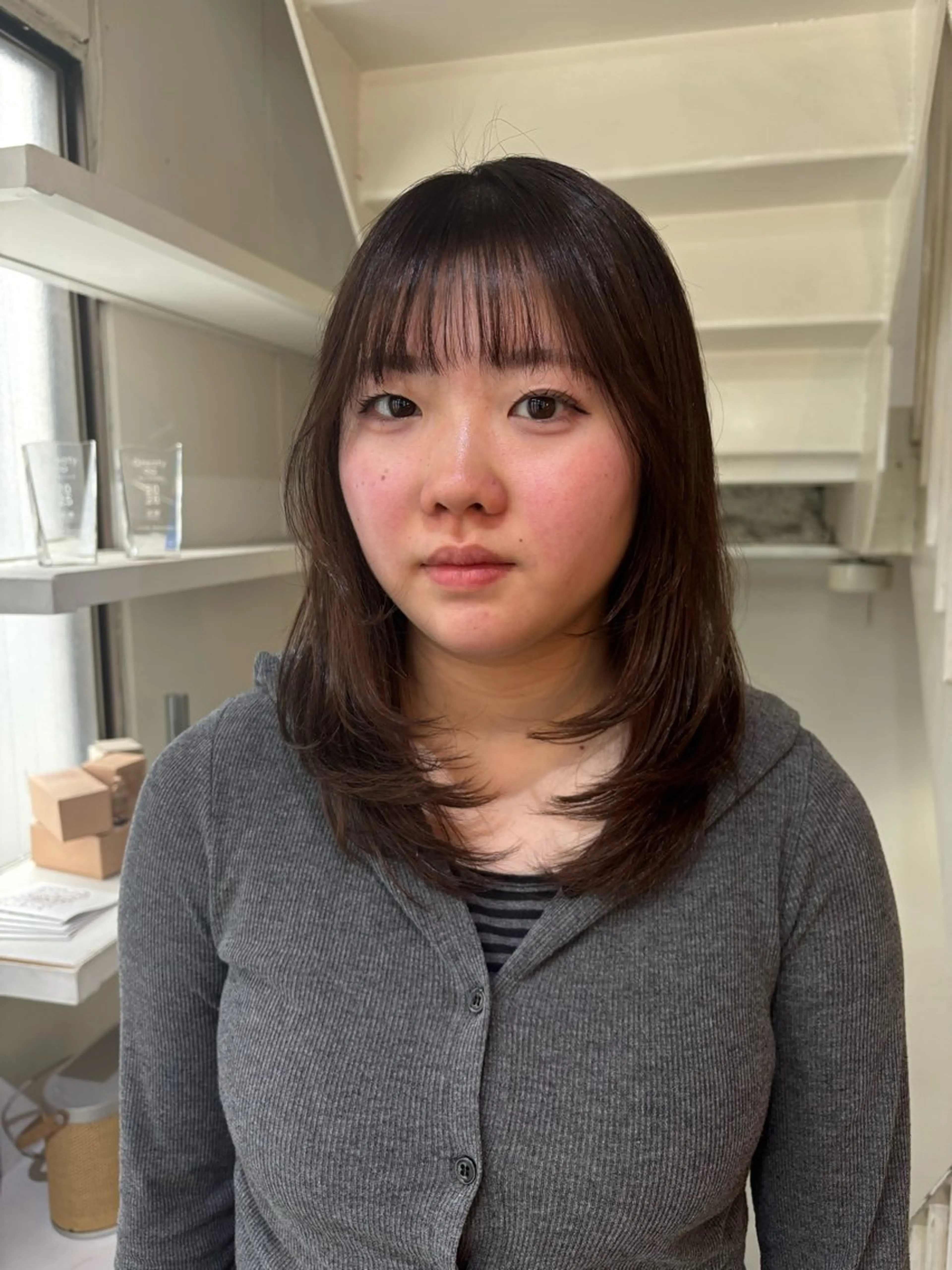 ミディアム CACHÉ NAKAZAKI所属・CACHÉ わっちょのヘアスタイル