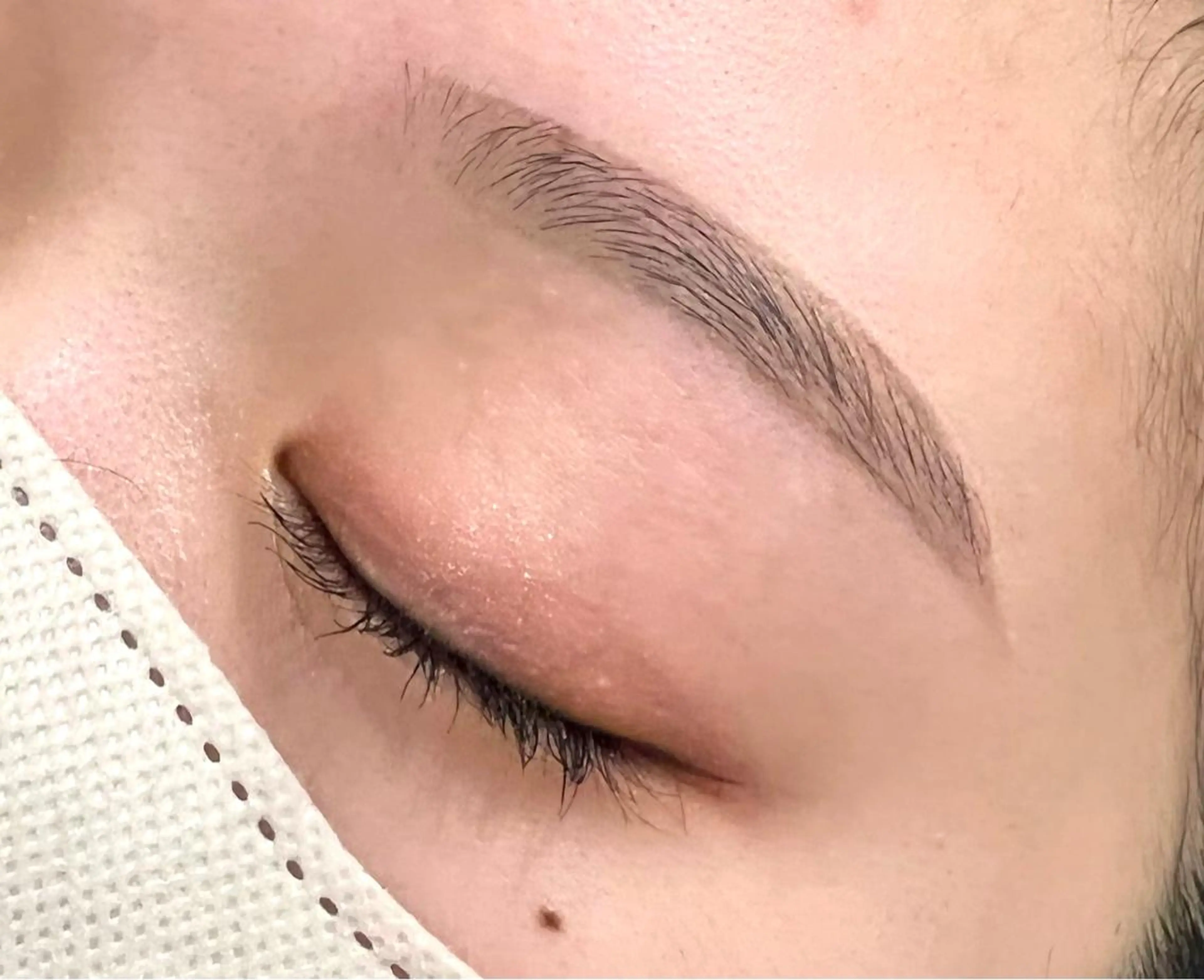 アイブロウ EmiyBeautyLush所属・Emiy BeautyLushのマツエク・マツパデザイン