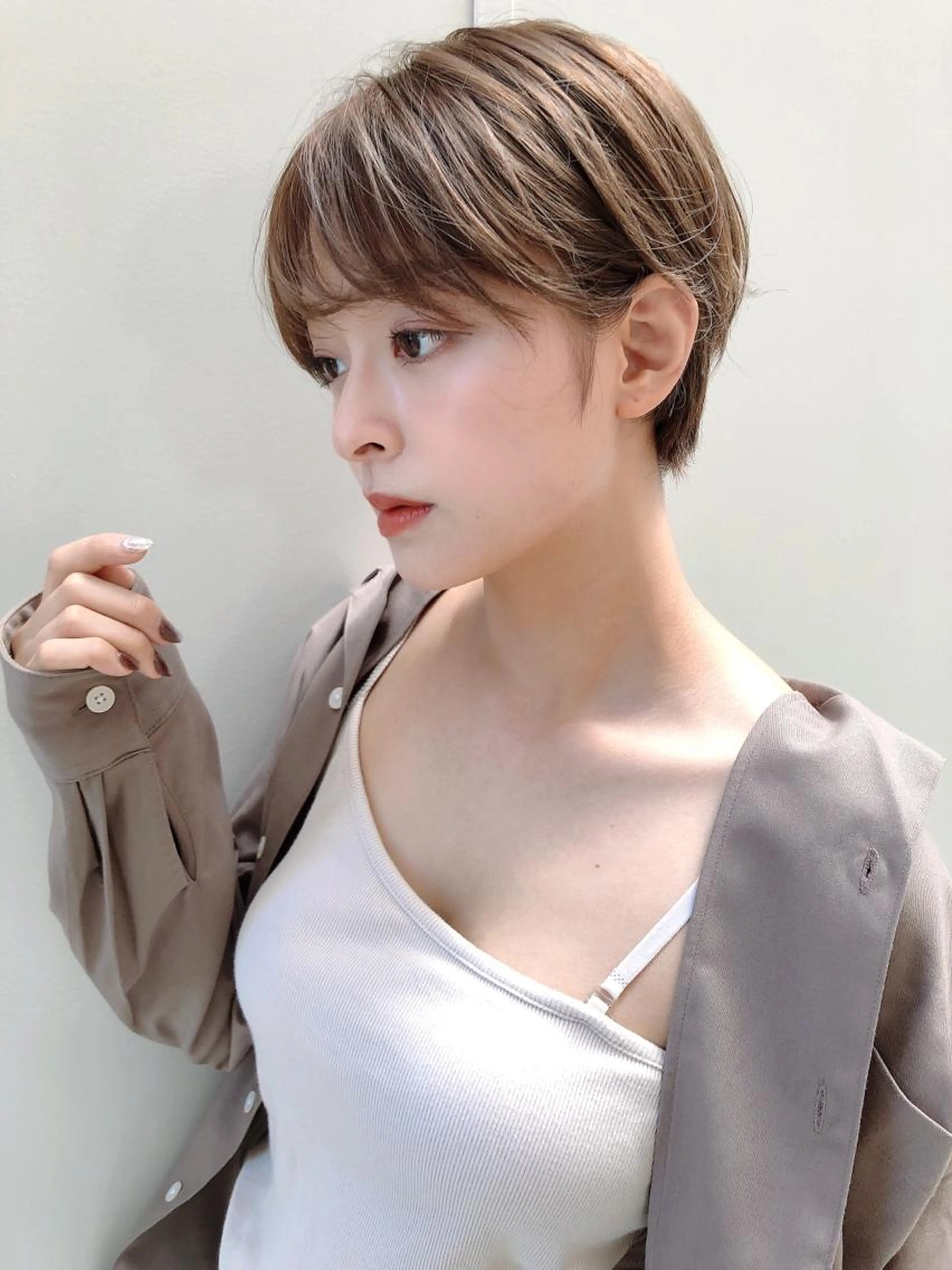 【新規限定】小顔補正カット&透け感抜群イルミナカラー&オッジィオットトリートメントの写真