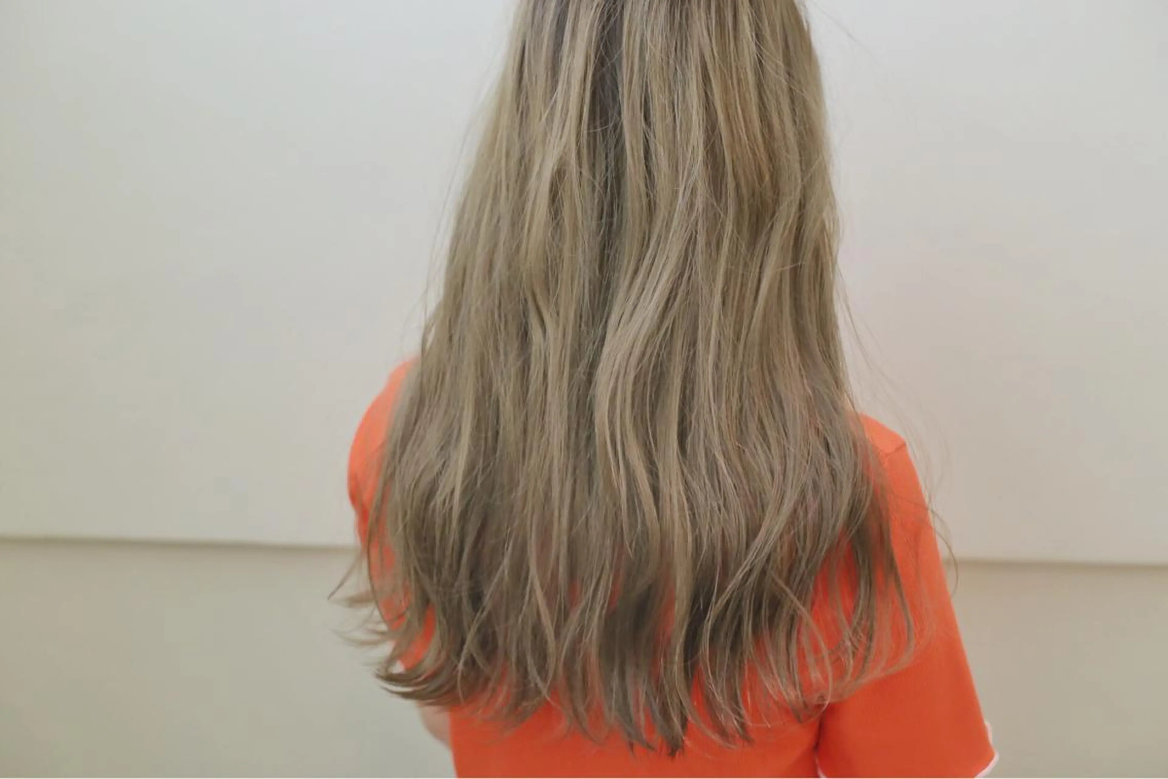 セミロング カラー ベージュカラー 加藤 利基のヘアスタイル