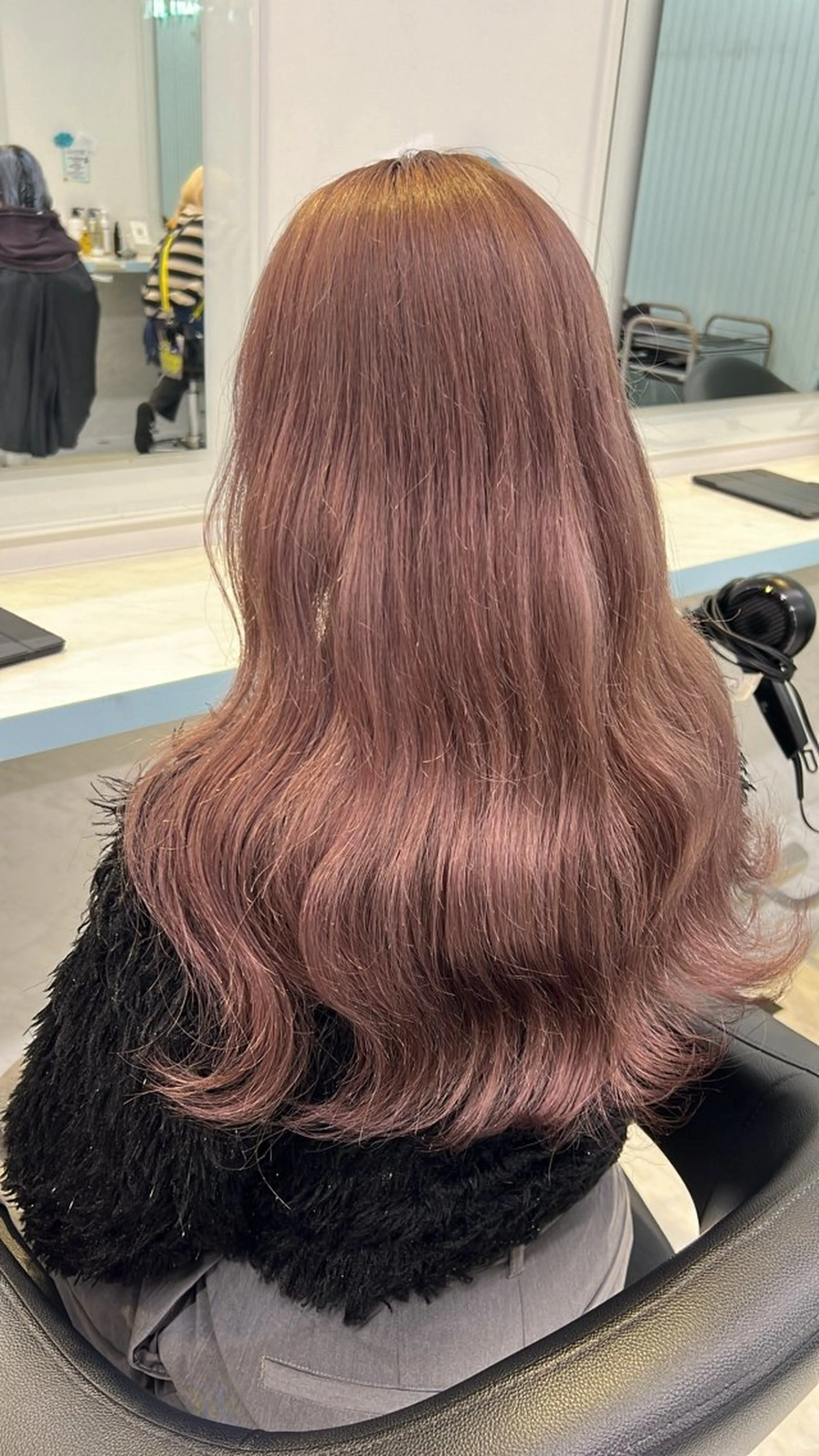 ロング カラー ヘアカラー トリートメント ヘッドスパ ヘアセット 🥞ベージュ系カラー 【すずきりほ】🥞のヘアスタイル