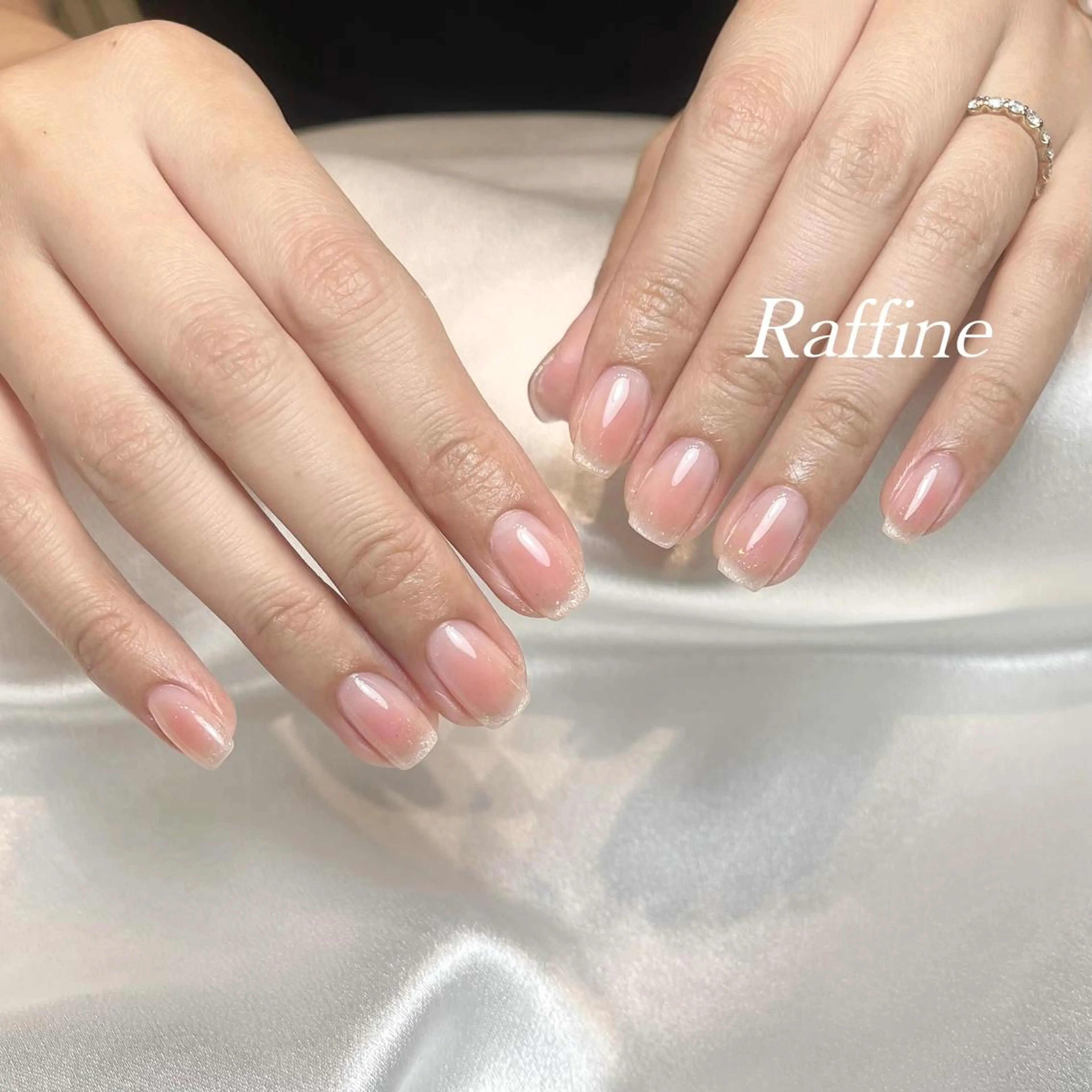 ネイル RAFFINE 月🦋🩵のネイルデザイン