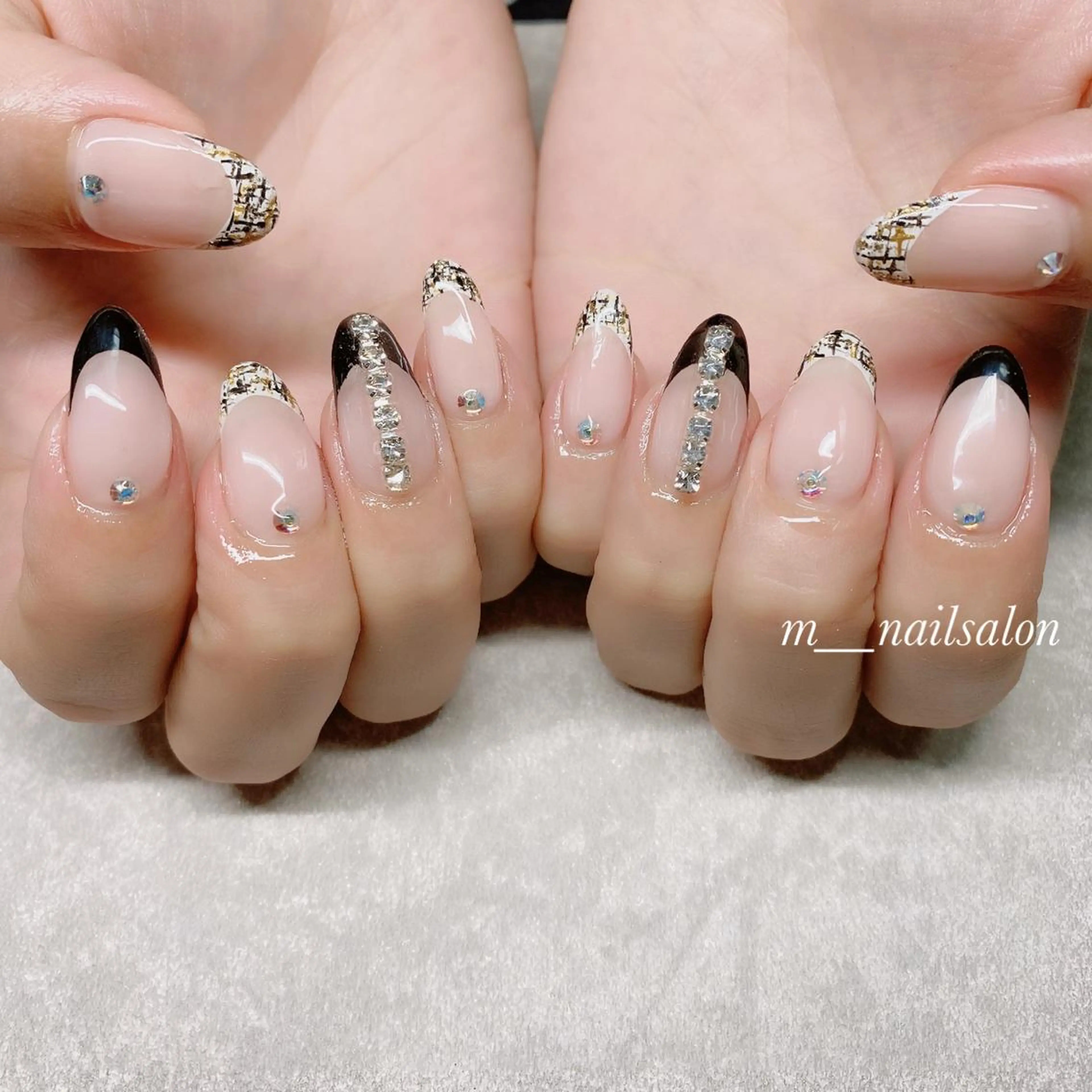 ネイル フラッシュネイル ジェルネイル 韓国ネイル マグネットネイル パラジェル merci nail所属・merci nailのネイルデザイン