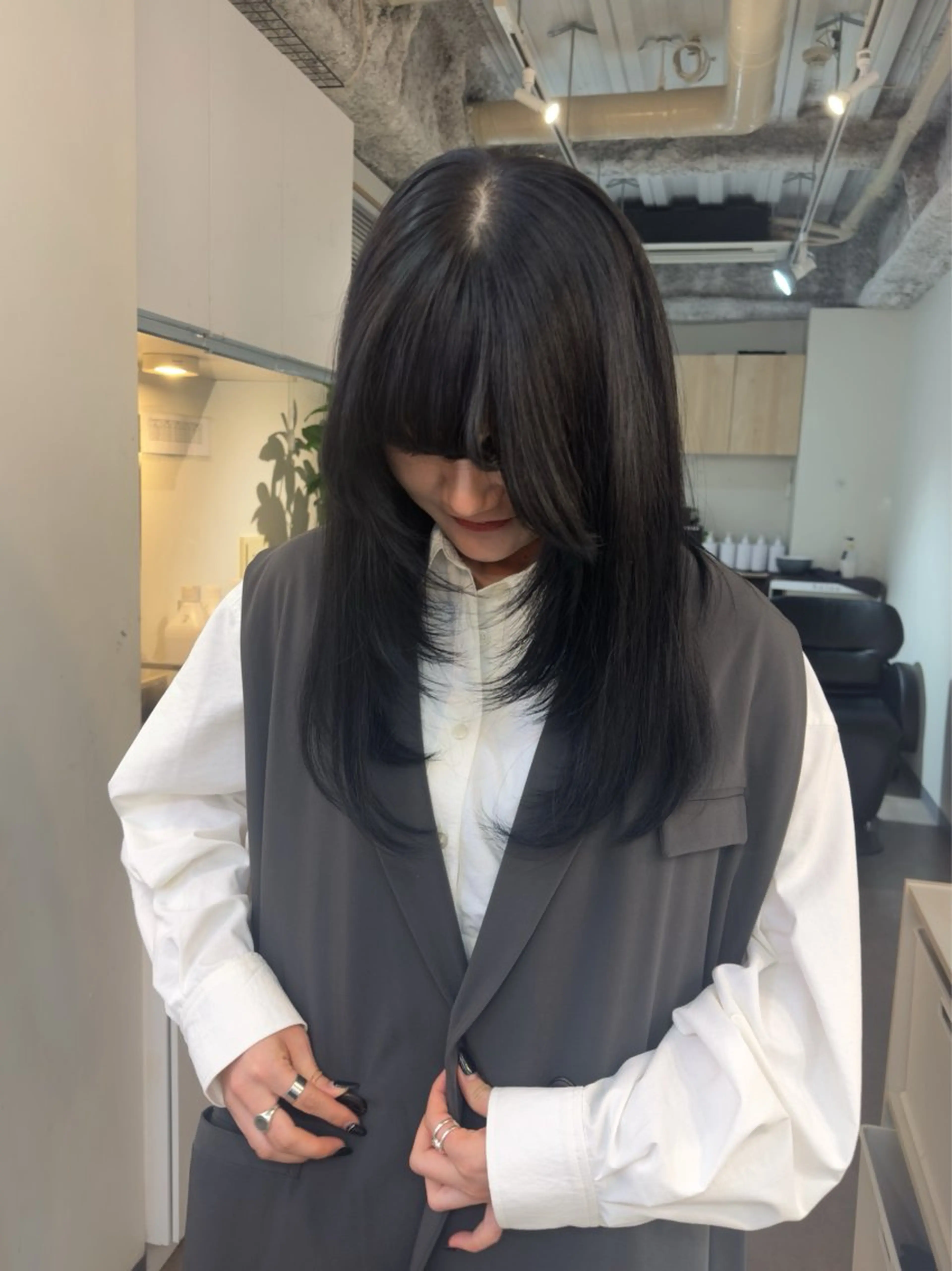 ロング カラー ヘアカラー レイヤー/顔周り /いいぬまみかのヘアスタイル