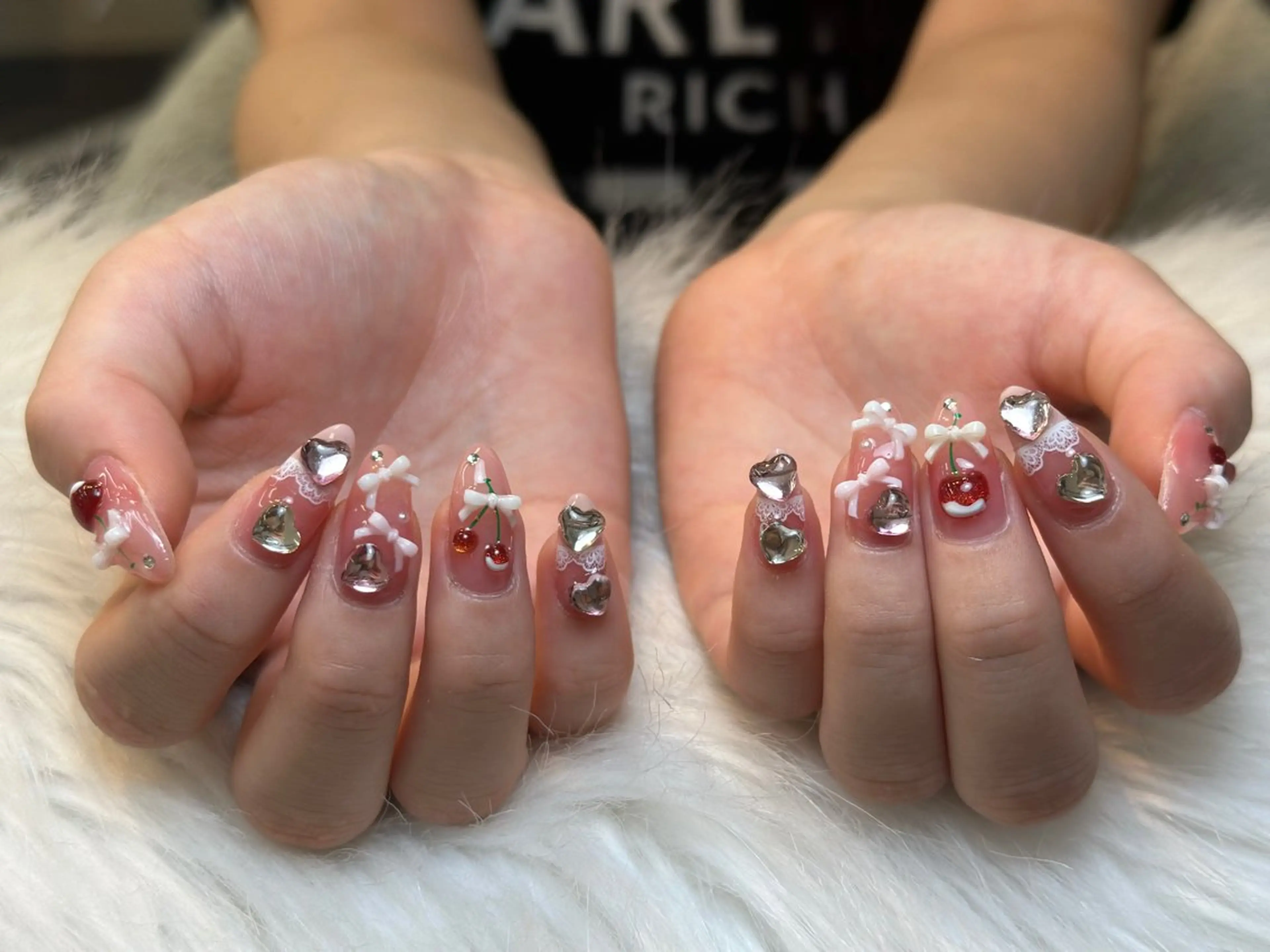 ネイル アートネイル 成人式 ジェルネイル ニュアンスネイル 夏ネイル ハンドネイル Nienail_ Luxeのネイルデザイン