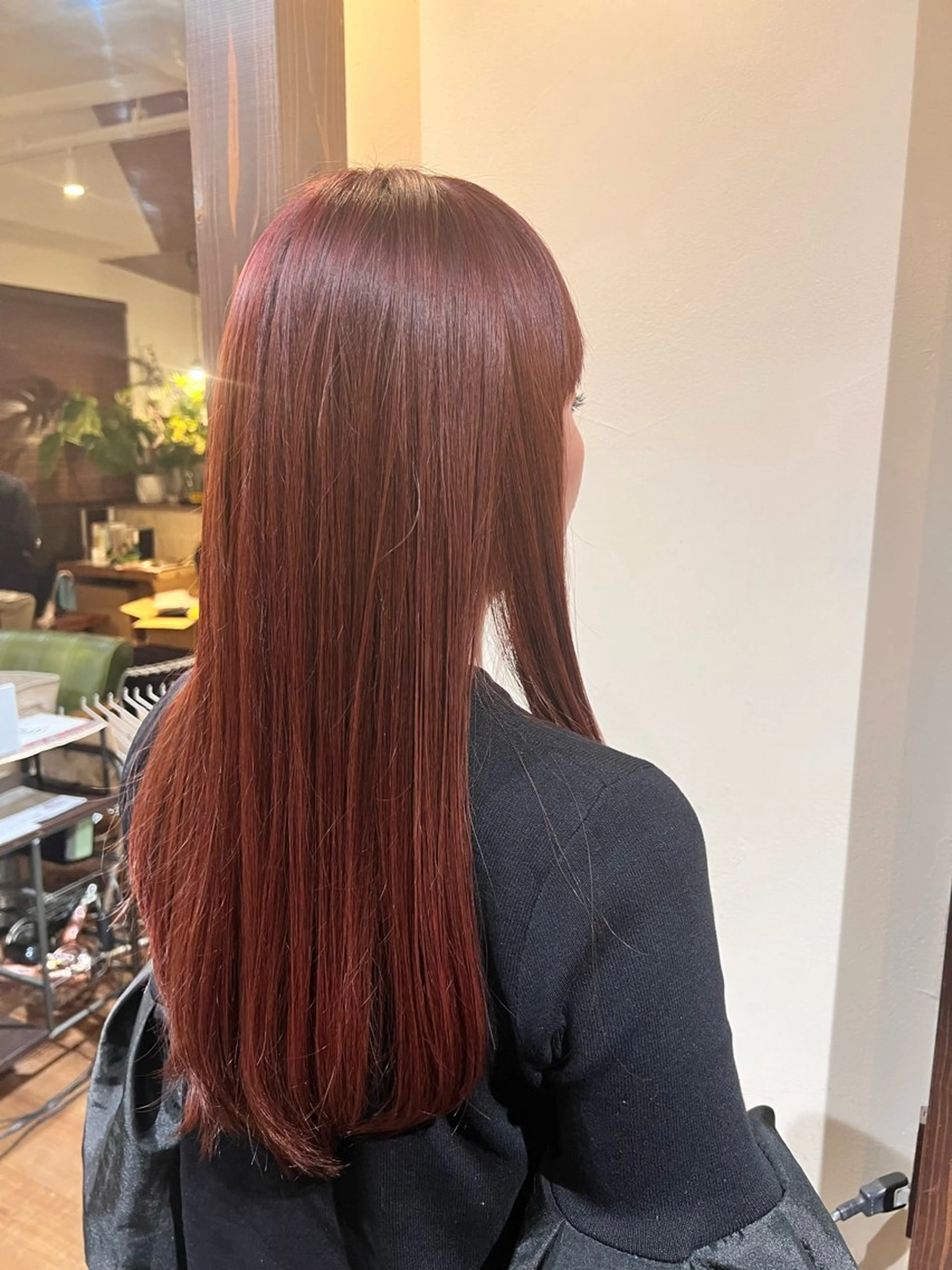 ロング カラー レッドカラー ヘアカラー Luster Friends所属・まゆ | 艶カラー | ストレートのヘアスタイル