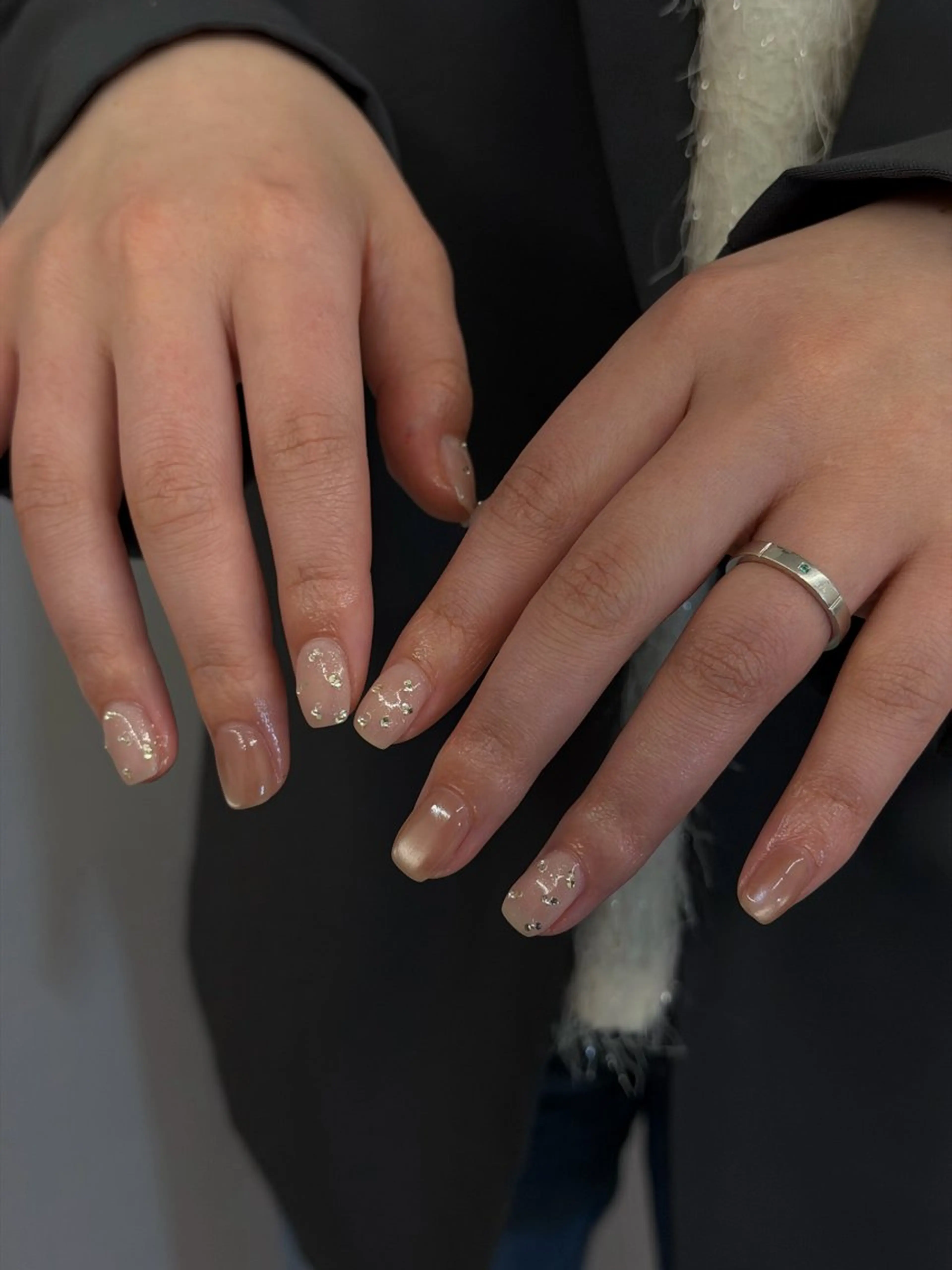 ネイル ジェルネイル ホログラムネイル キラキラネイル マグネットネイル ニュアンスネイル ハンドネイル ハンドケア Bana_ Nailのネイルデザイン