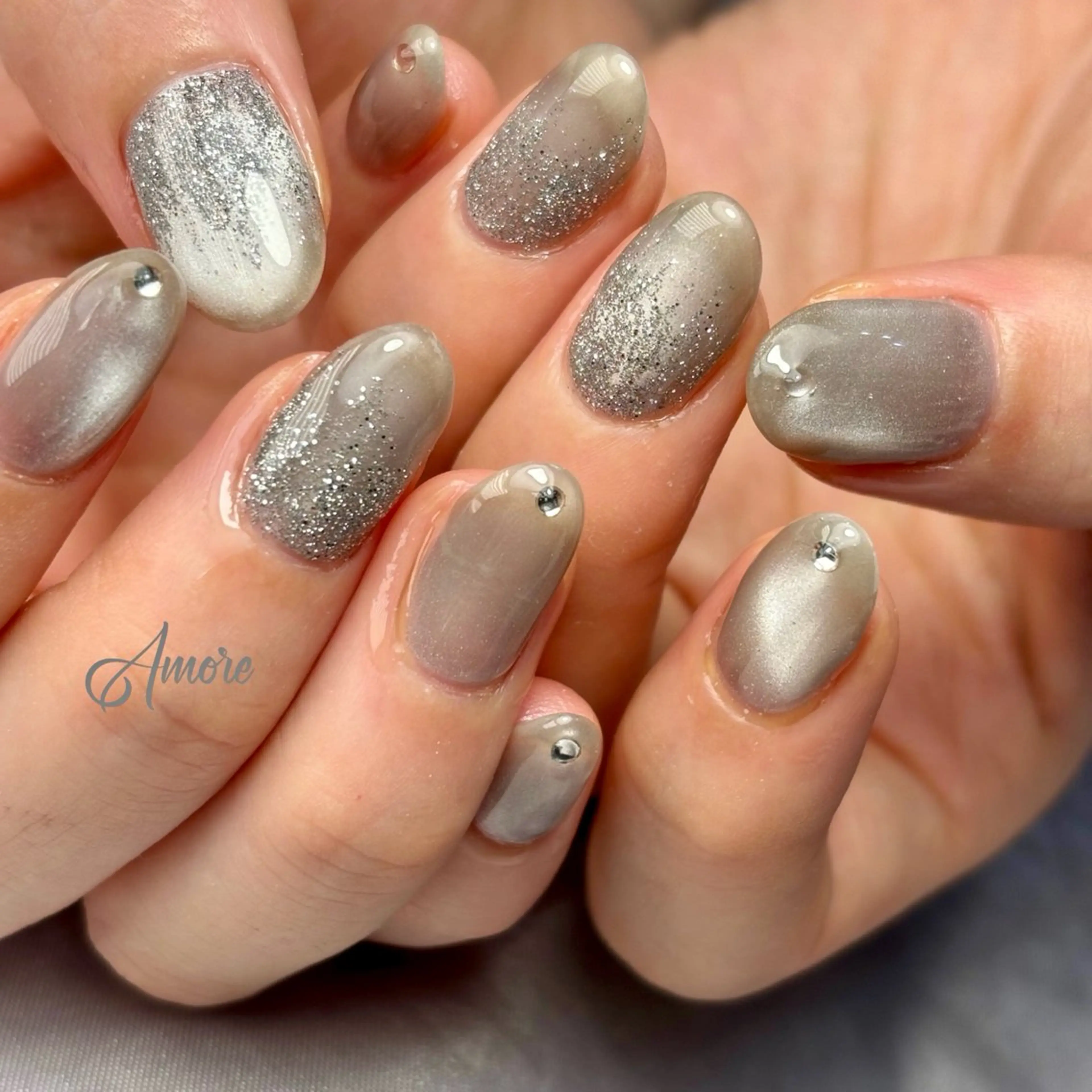 ネイル ジェルネイル キラキラネイル 韓国ネイル マグネットネイル パラジェル You kyehwaのネイルデザイン