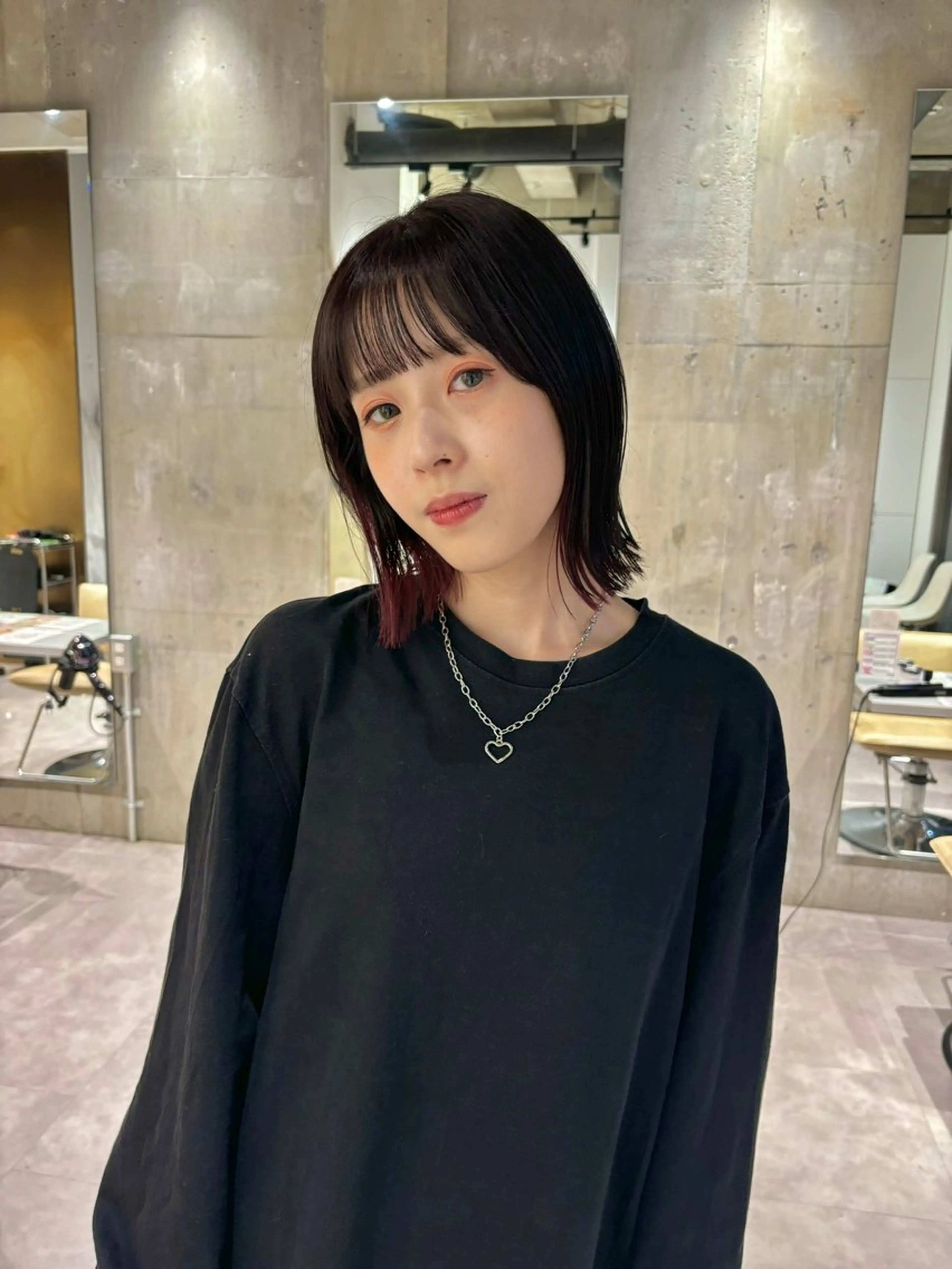 ミディアム カラー ブリーチ レッドカラー カット ヘアカラー mina🪐立川駅/ レイヤー/ボブのヘアスタイル