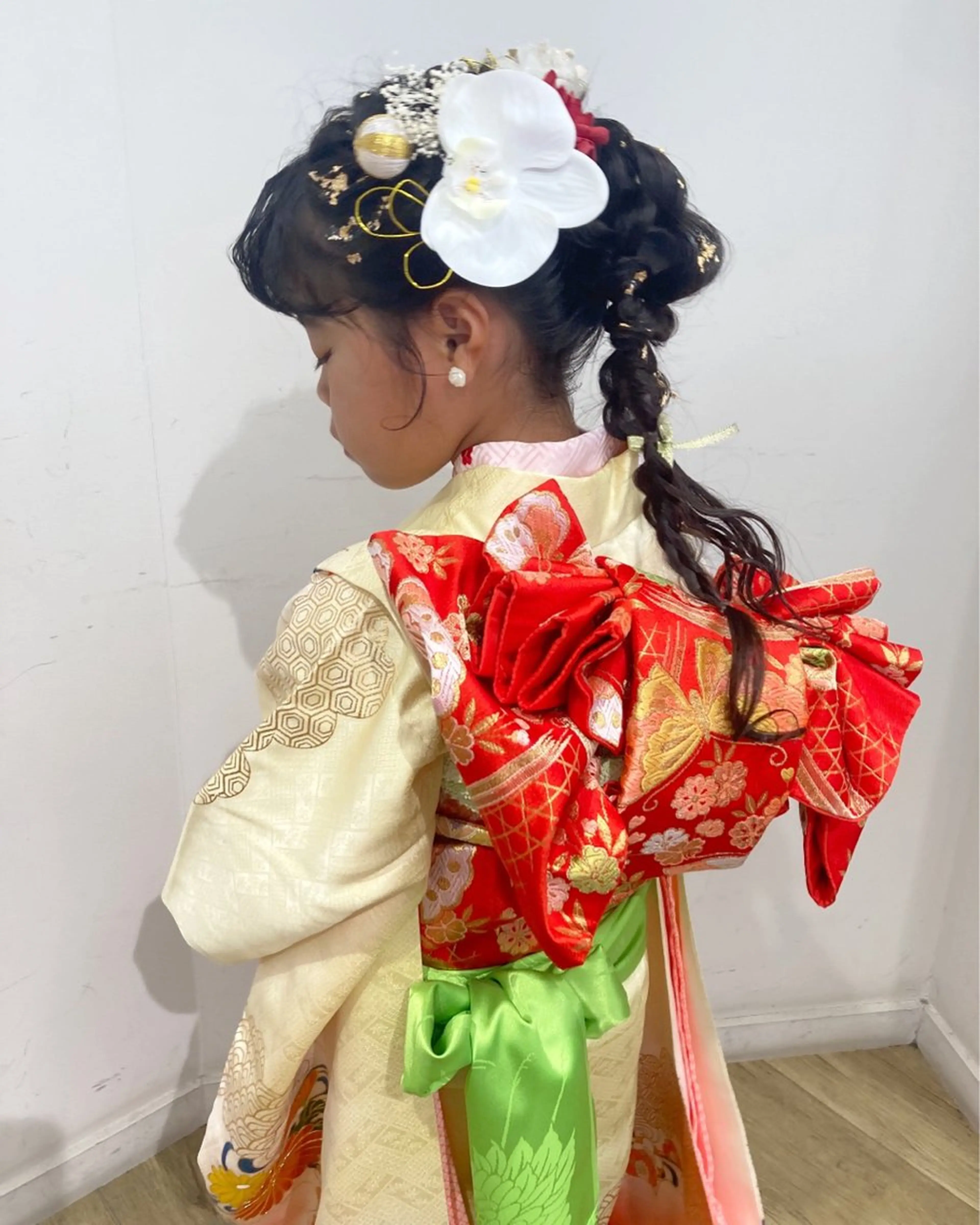 ヘアアレンジ キッズ ハウス山下あやか 成人式カットカラーのヘアスタイル