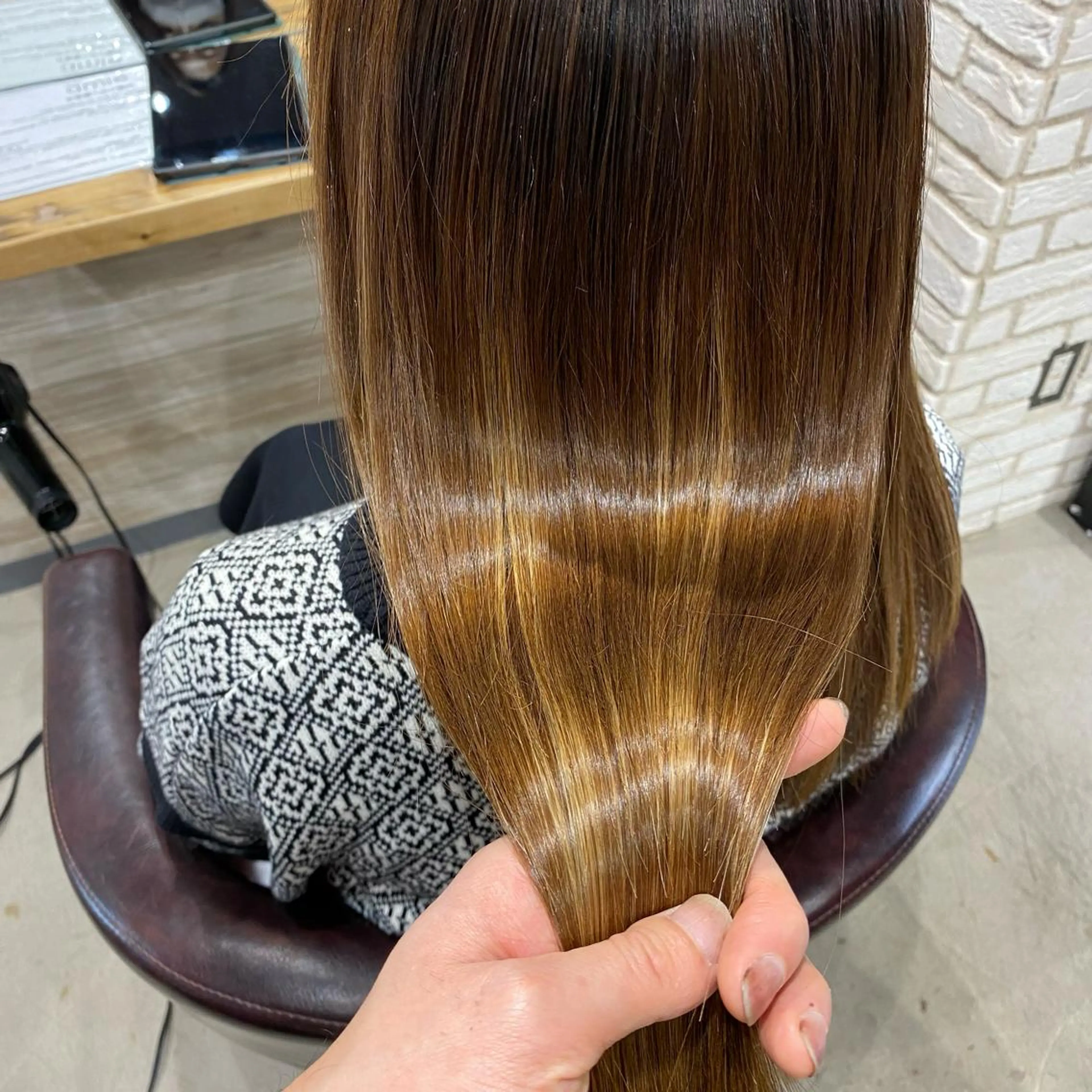 ✨似合わせカット&話題の酸性ストレート&りんご🍎トリートメント&x treatment✨の写真