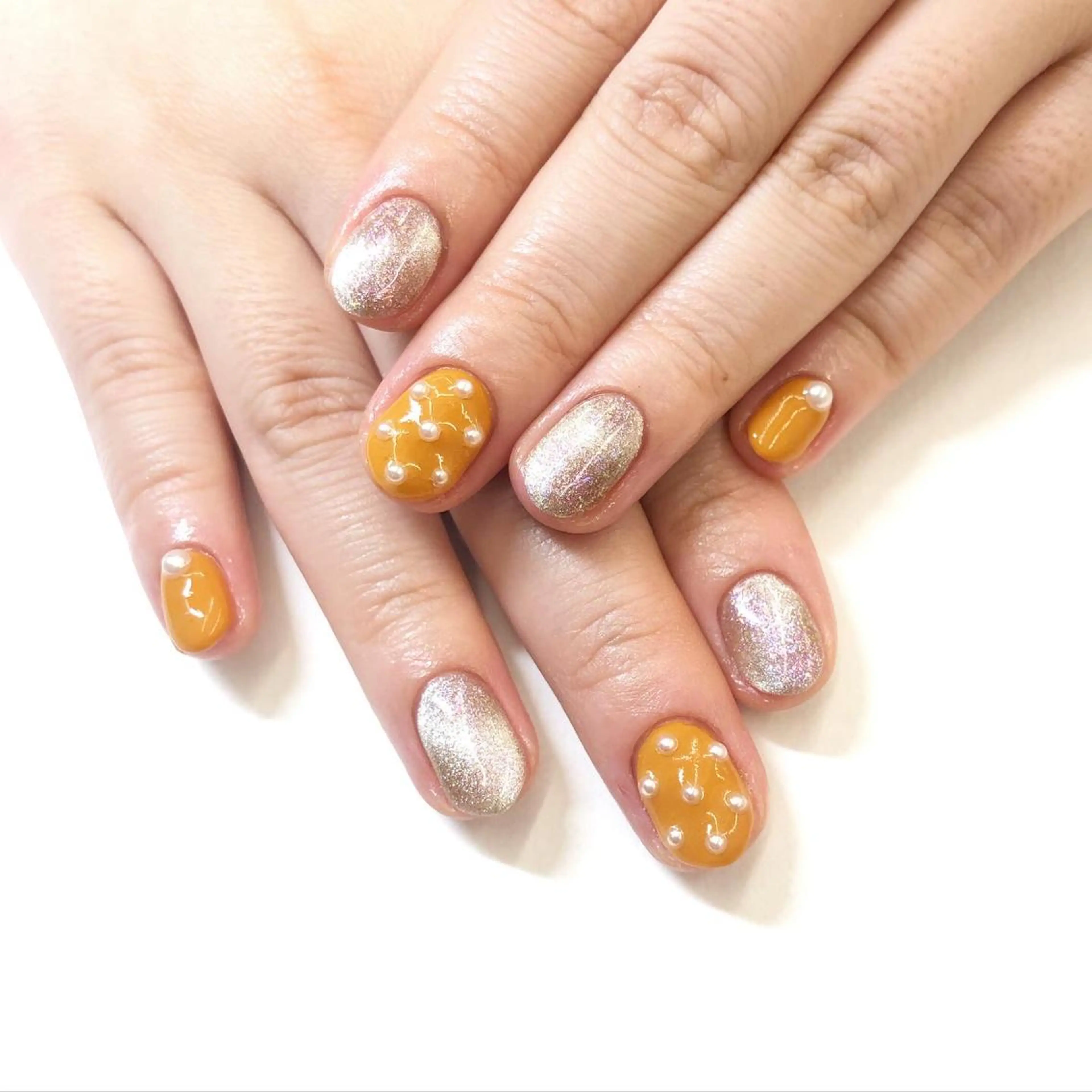 ネイル マグネットネイル 黄色 Minami 🍓のネイルデザイン