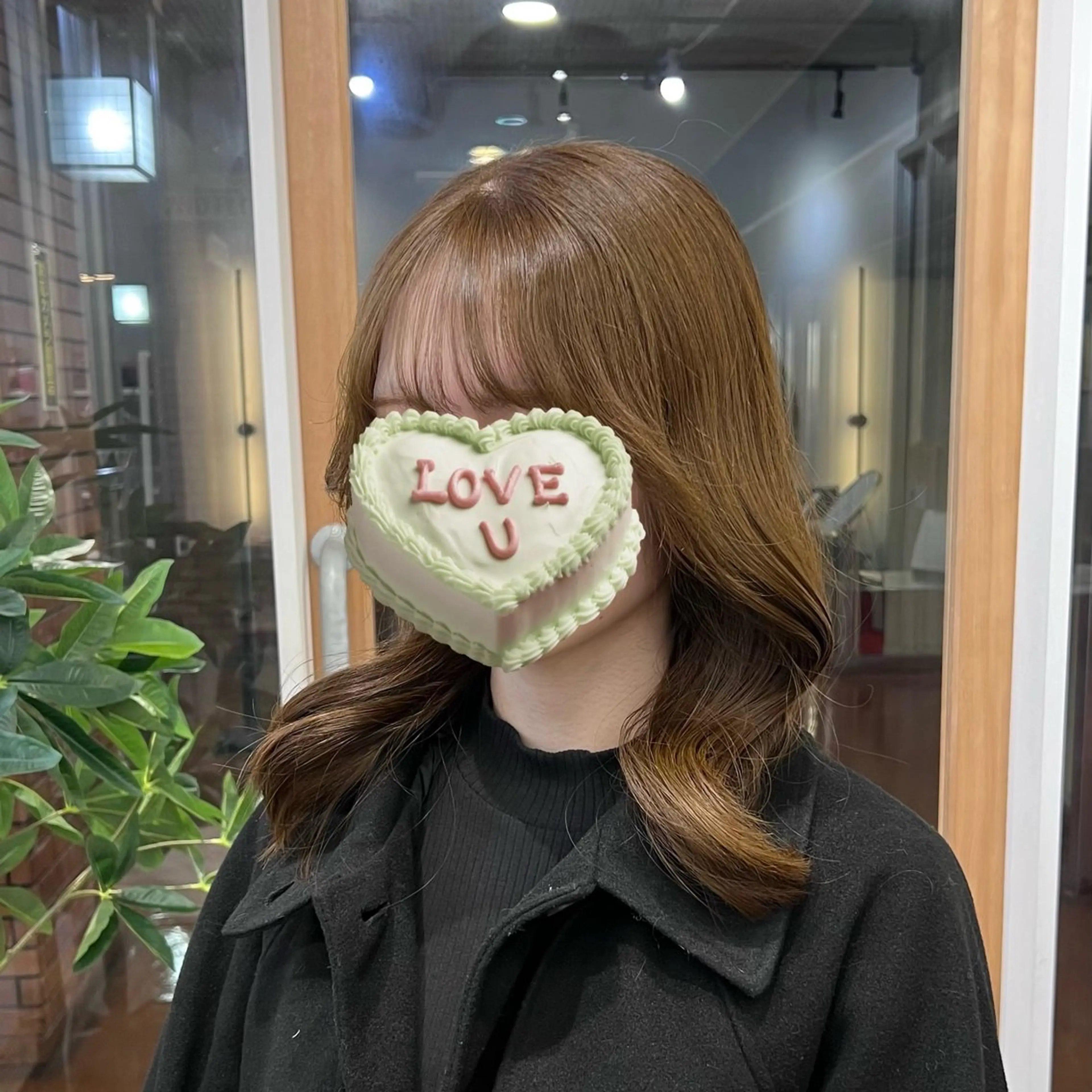 セミロング カラー パーマ アッシュ アッシュグレー アッシュグレージュ ベージュカラー 黒髪 カット ヘアカラー トリートメント ブリーチなし/ ベージュ/akiraのヘアスタイル