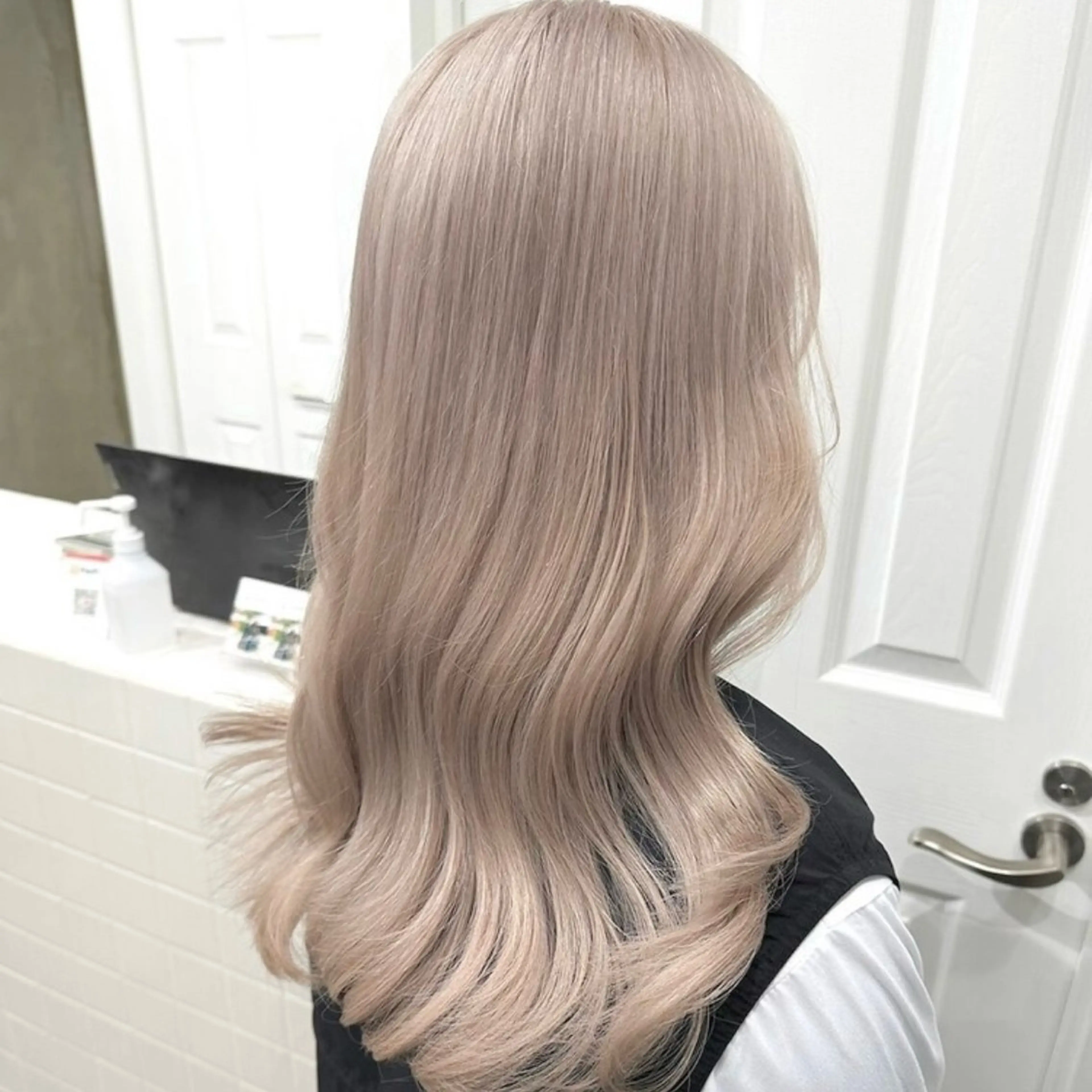 セミロング カラー ✨艶髪職人 しょうたろう✨のヘアスタイル