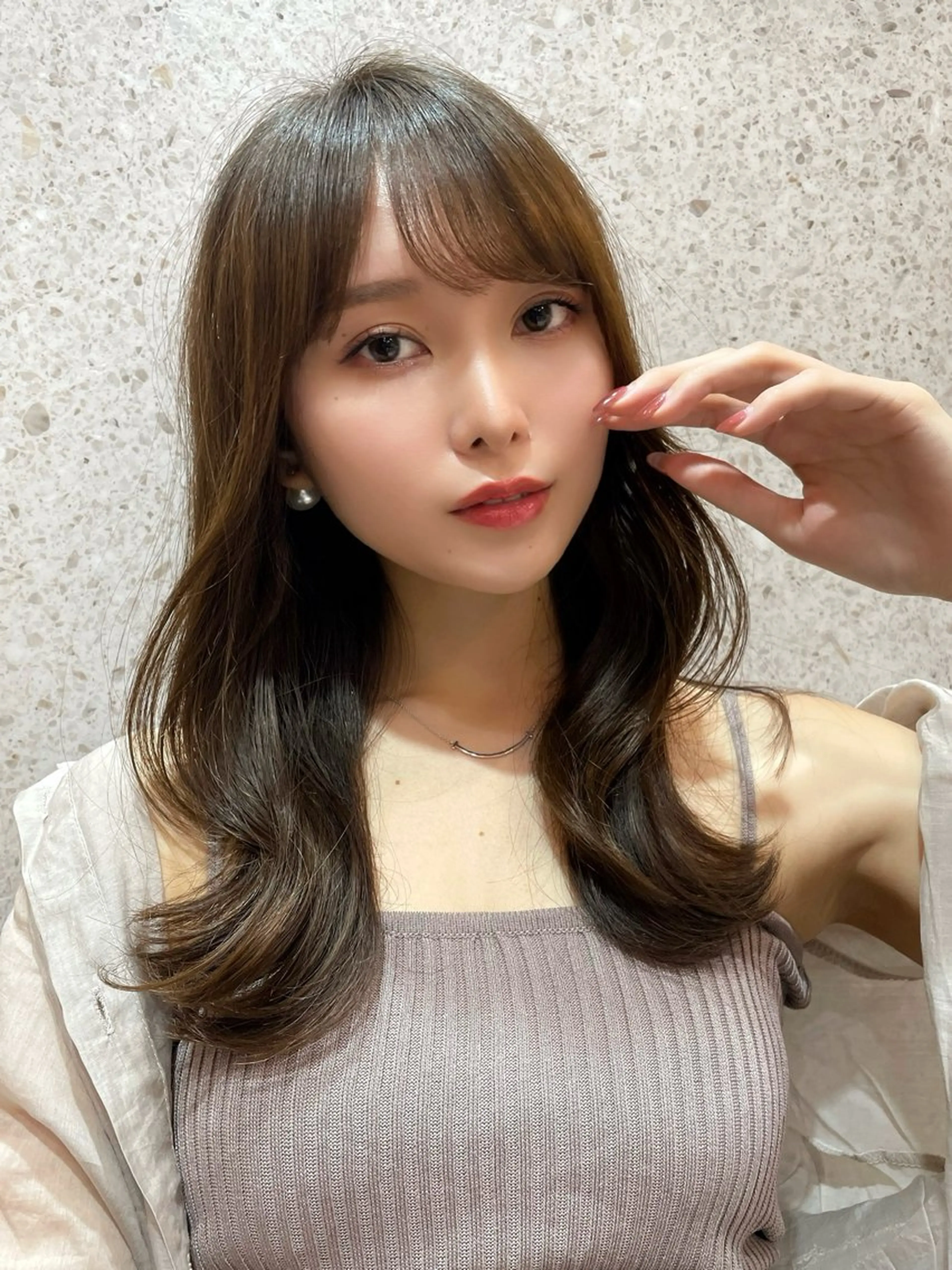 セミロング カラー ベージュカラー ブリーチ 透明感カラー ダブルカラー グレージュ カット ヘアカラー 韓国ヘア🤍顔周り/ 髪質改善✨/林遼一郎のヘアスタイル