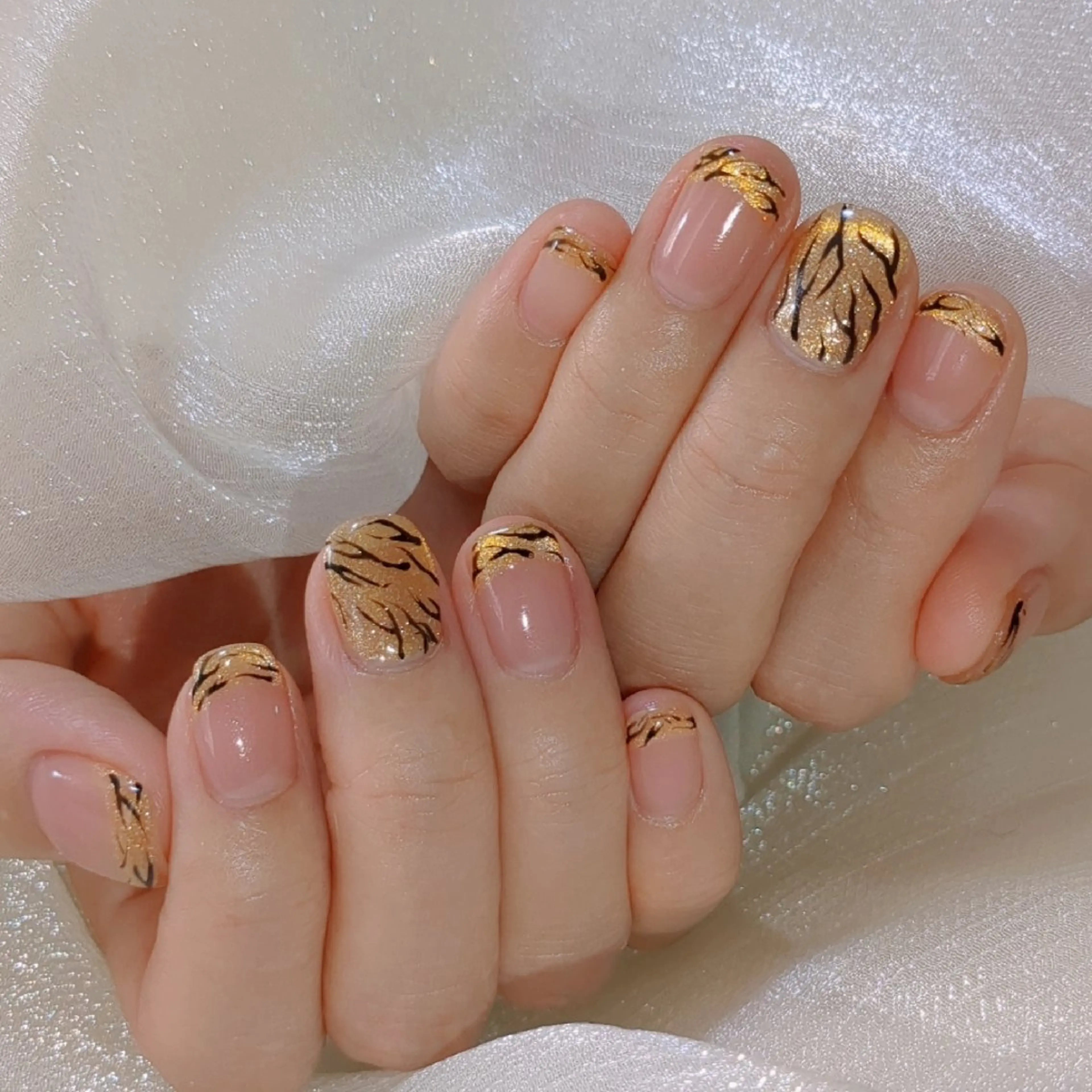 ネイル ハンドネイル E·U·B ネイル所属・横浜市中区曙町 E·U·Bネイルのネイルデザイン