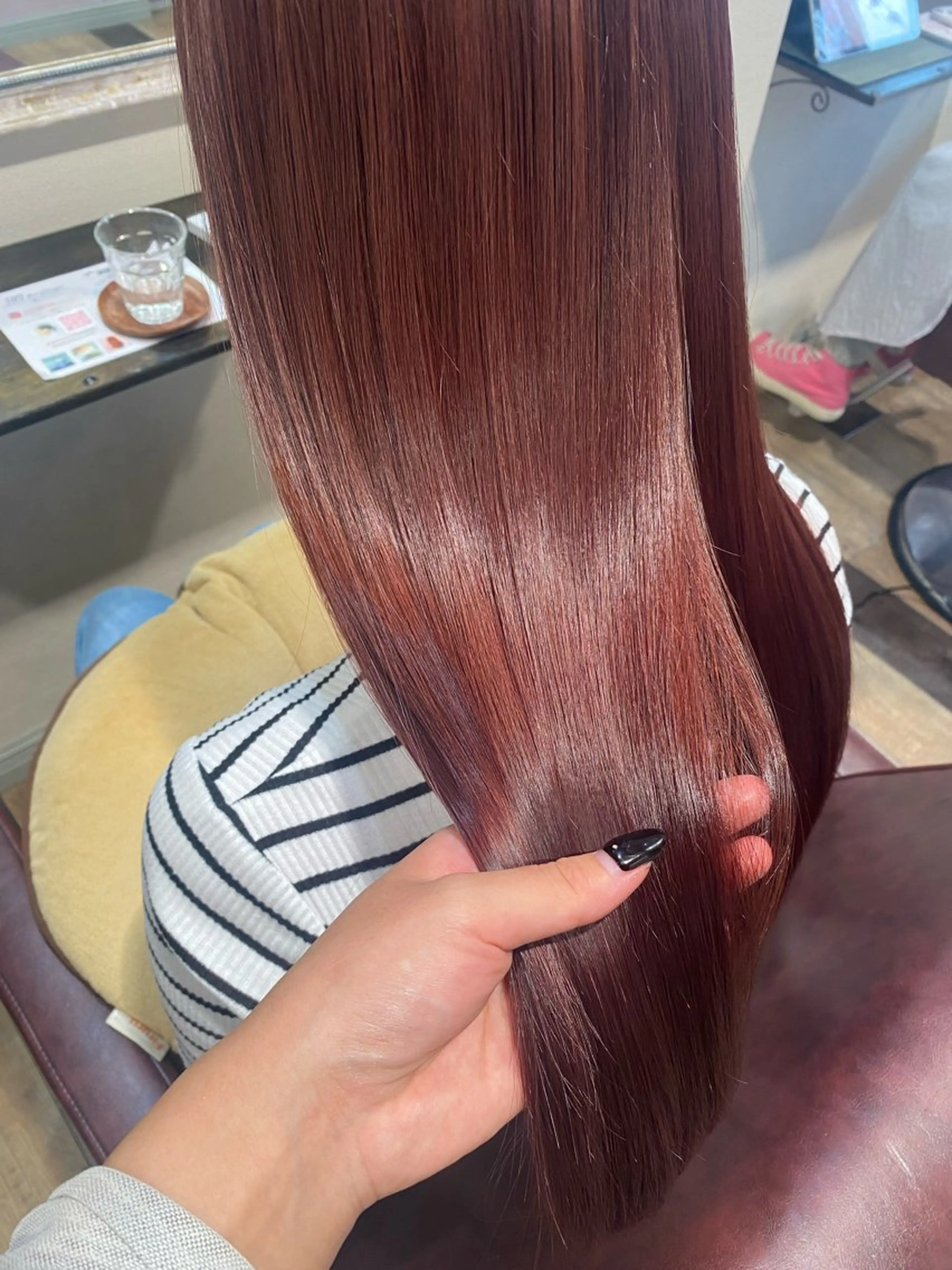 セミロング カラー あいさ🤍ムラ無しカ ラー🤍のヘアスタイル