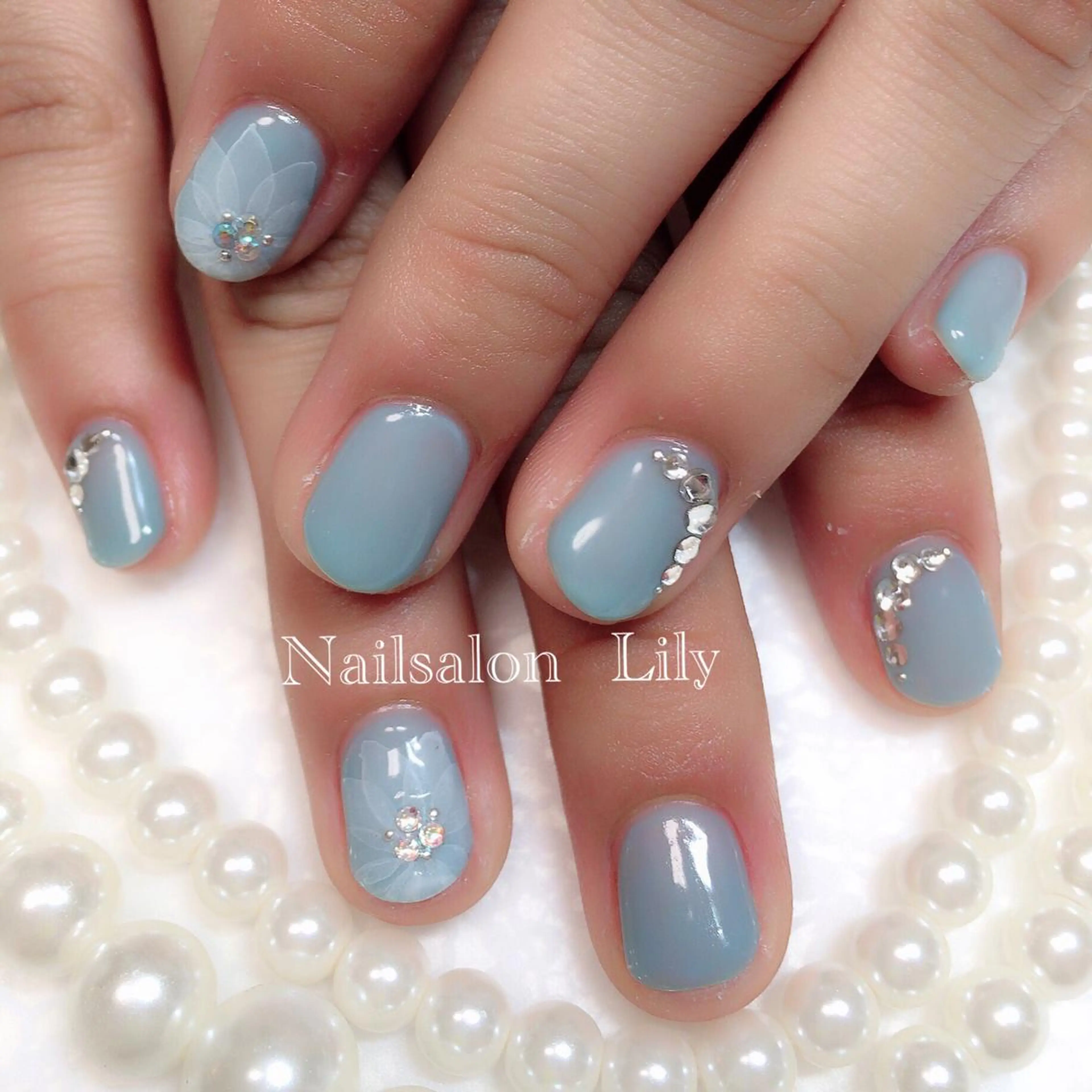 ネイル フラワーネイル Nailsalon Lilyのネイルデザイン
