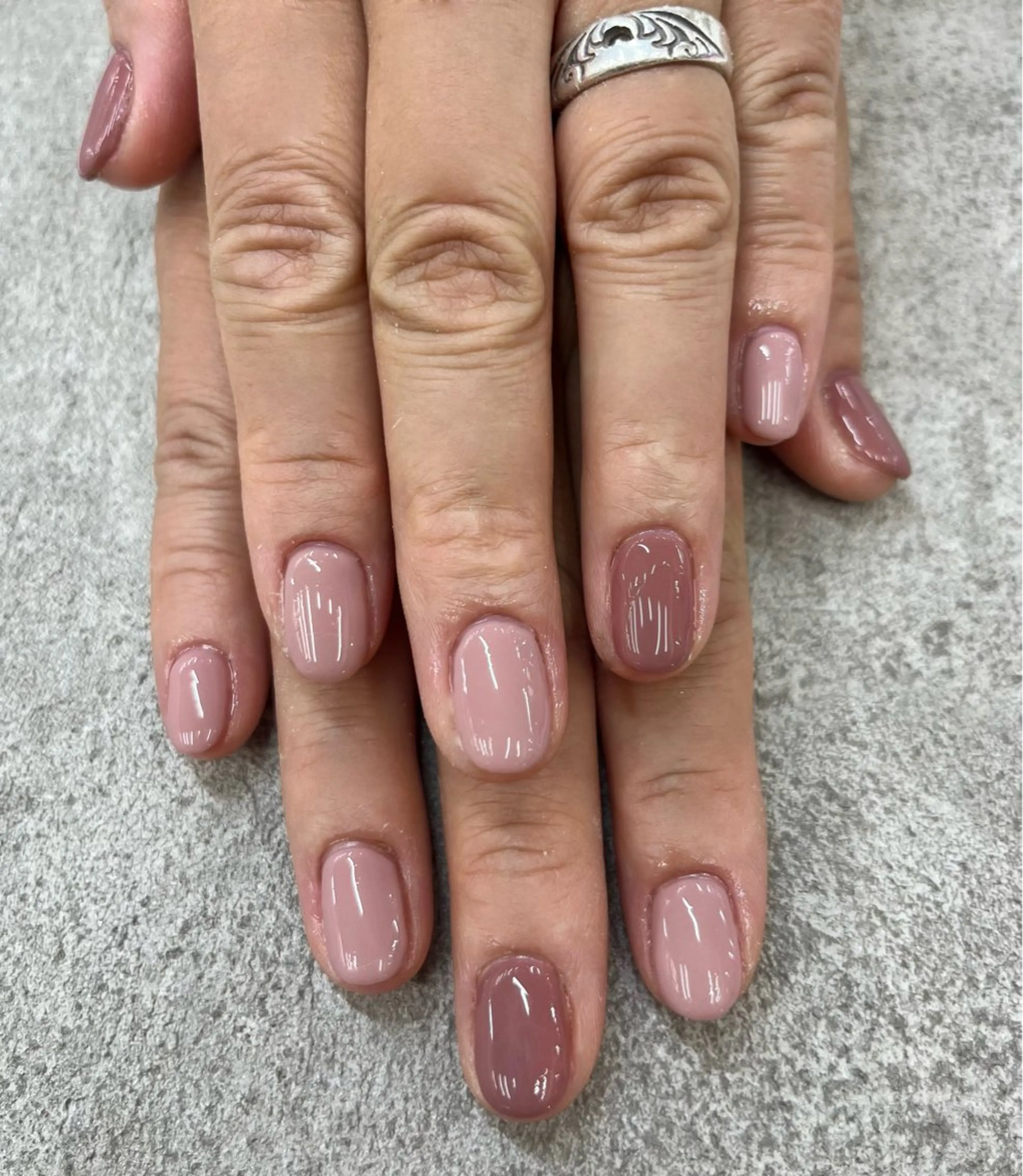 ネイル ワンカラーネイル MAXKELLY YUIのネイルデザイン