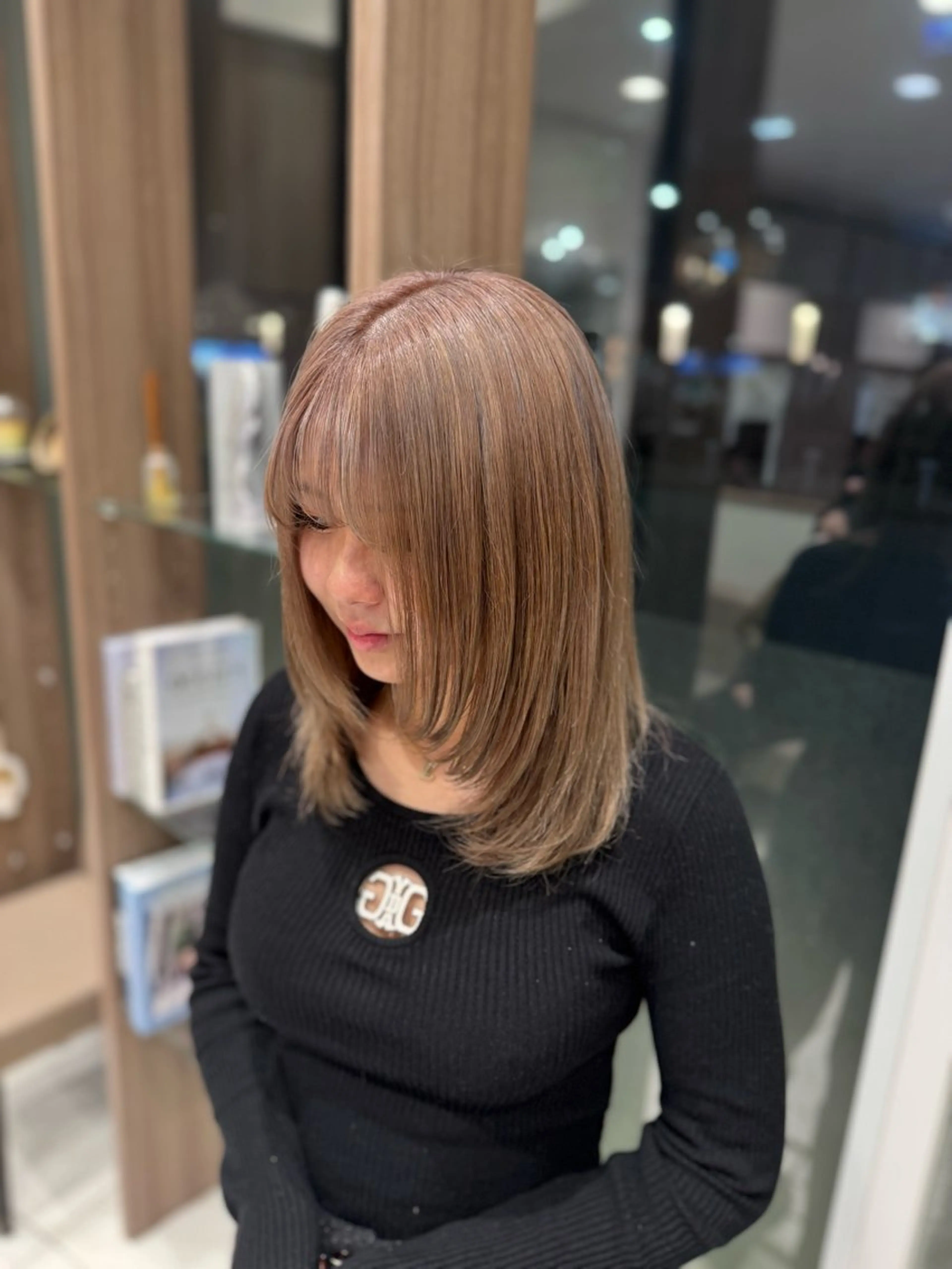 ミディアム カラー レイヤーカット 🕯コバ/レイヤー/ 透明感/縮毛🕯のヘアスタイル