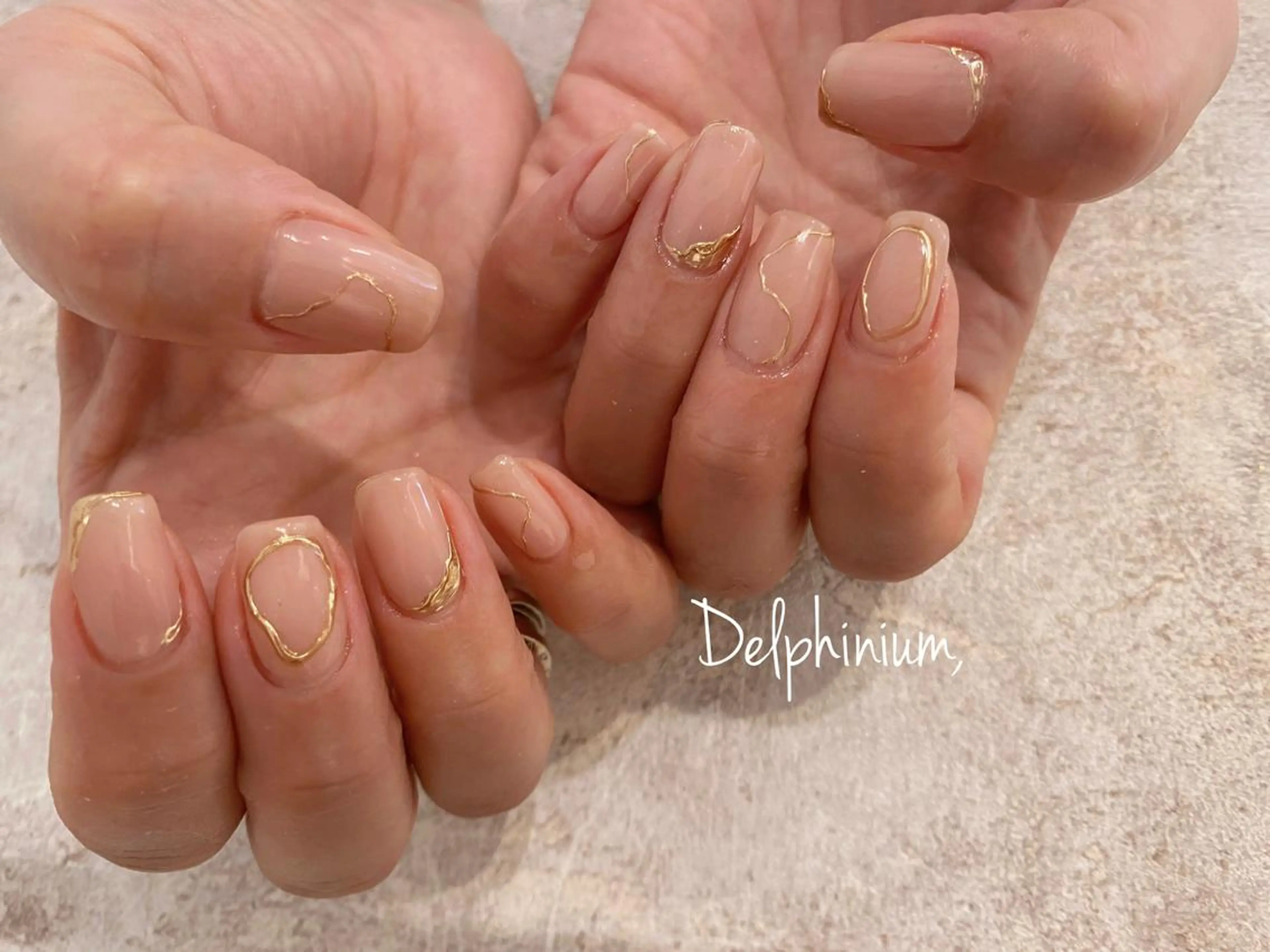 ネイル ゴールド ハンドネイル 岡本 友恵のネイルデザイン