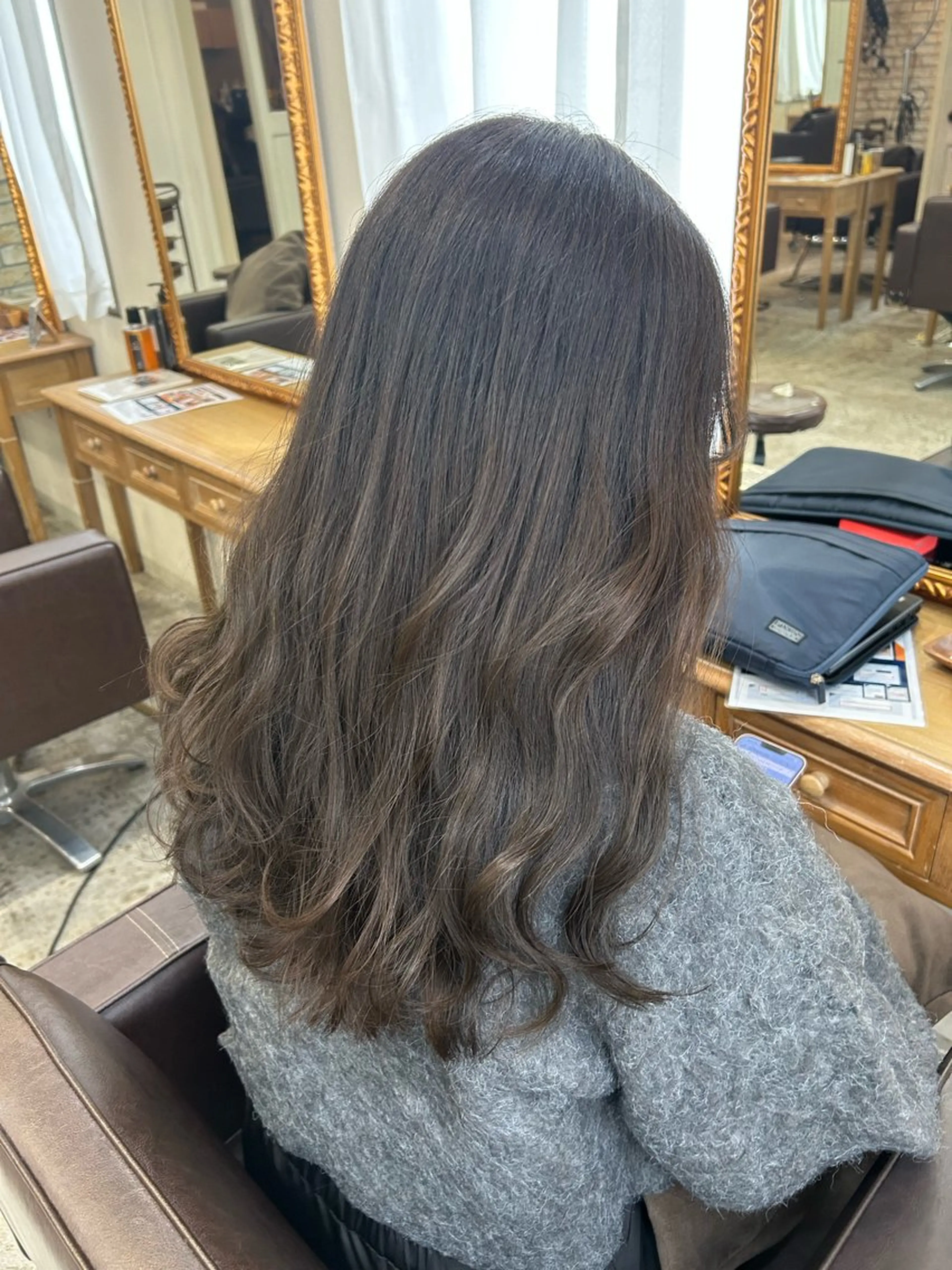 ロング カラー 小澤 一稀のヘアスタイル