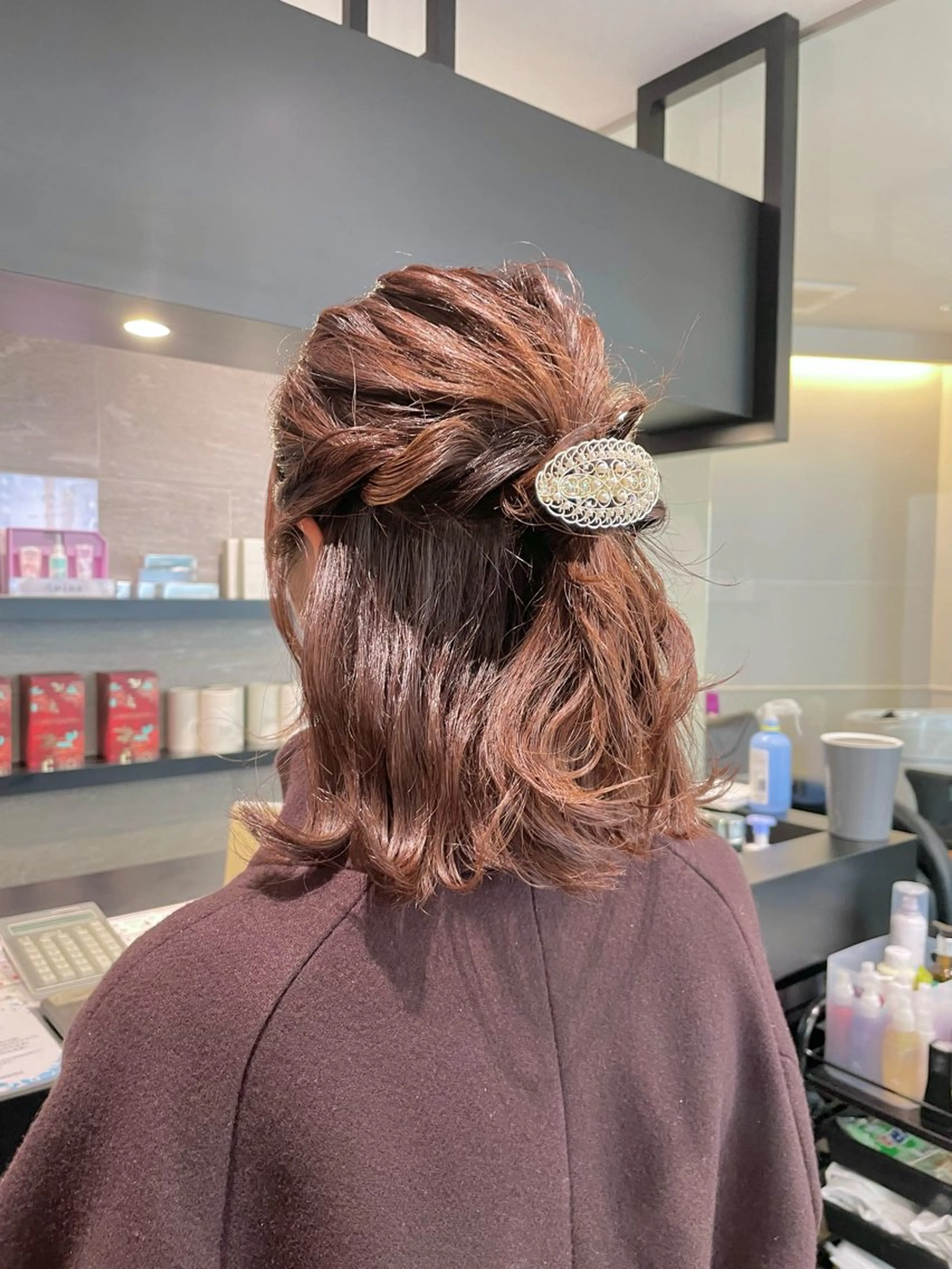 ミディアム ヘアアレンジ ハーフアップ ダブルカラー🦖 /髪質改善⚡️しおりのヘアスタイル