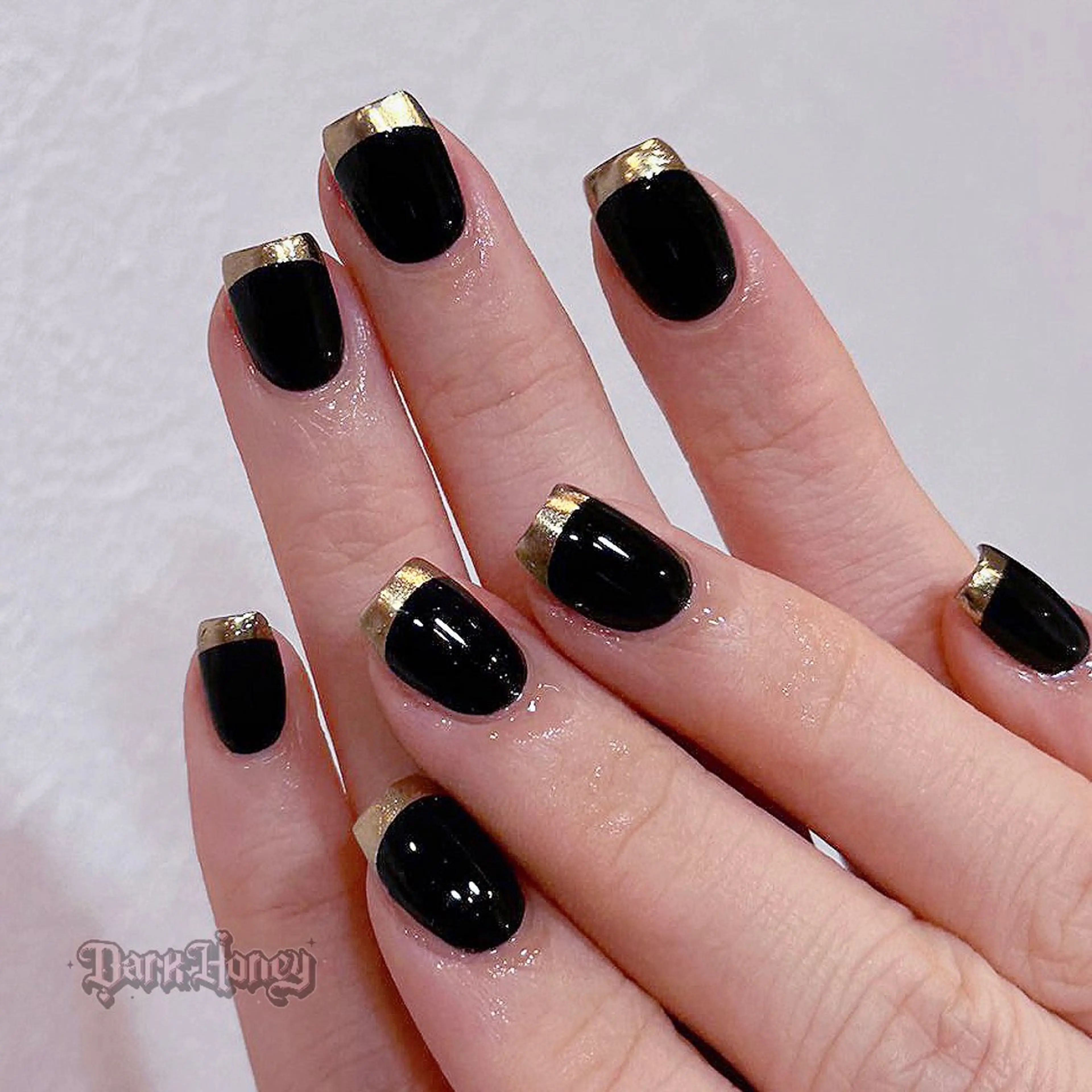 ネイル ハンドネイル Dark honey スカルプ専門原宿店のネイルデザイン