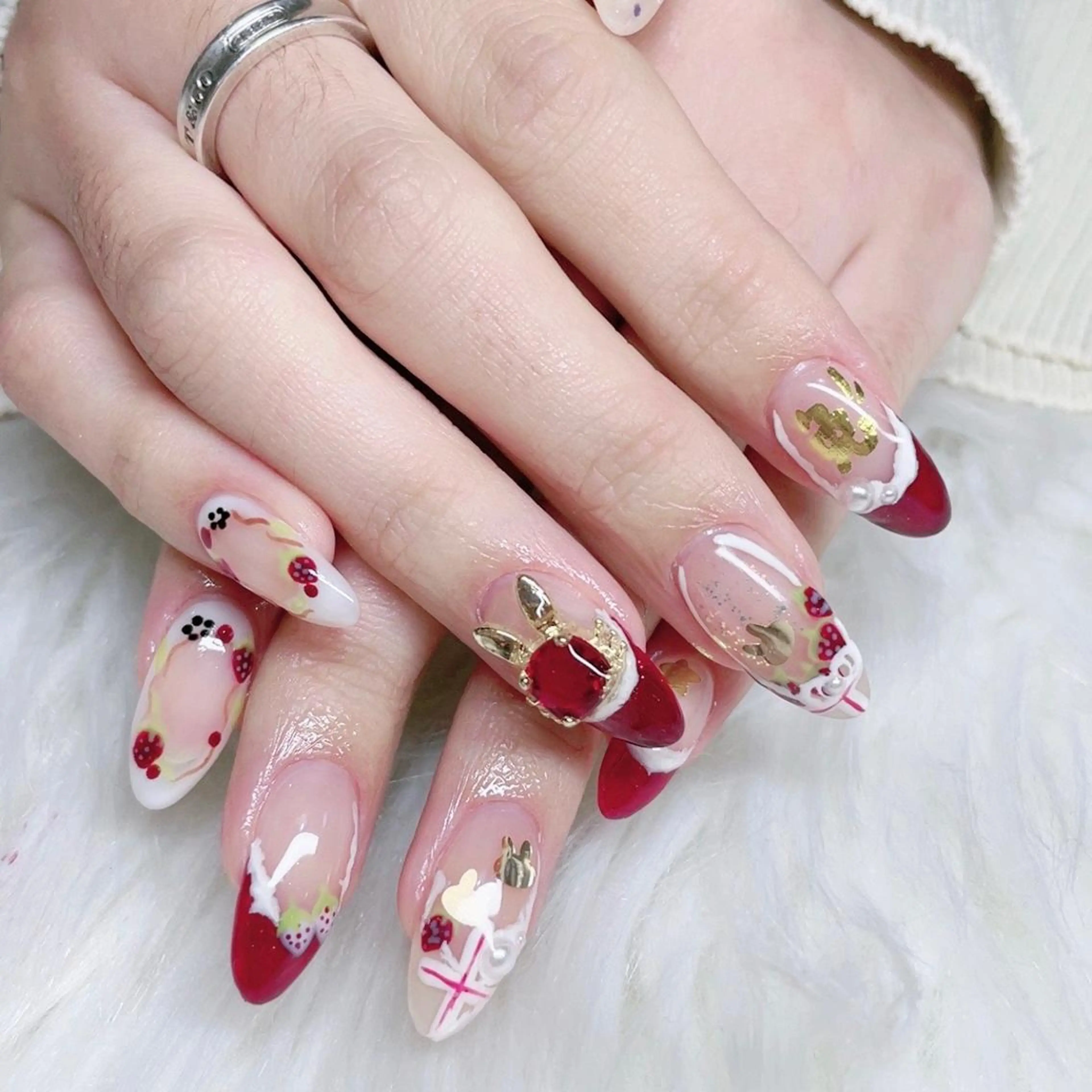 ネイル AngelChris ビューティーサロンのネイルデザイン