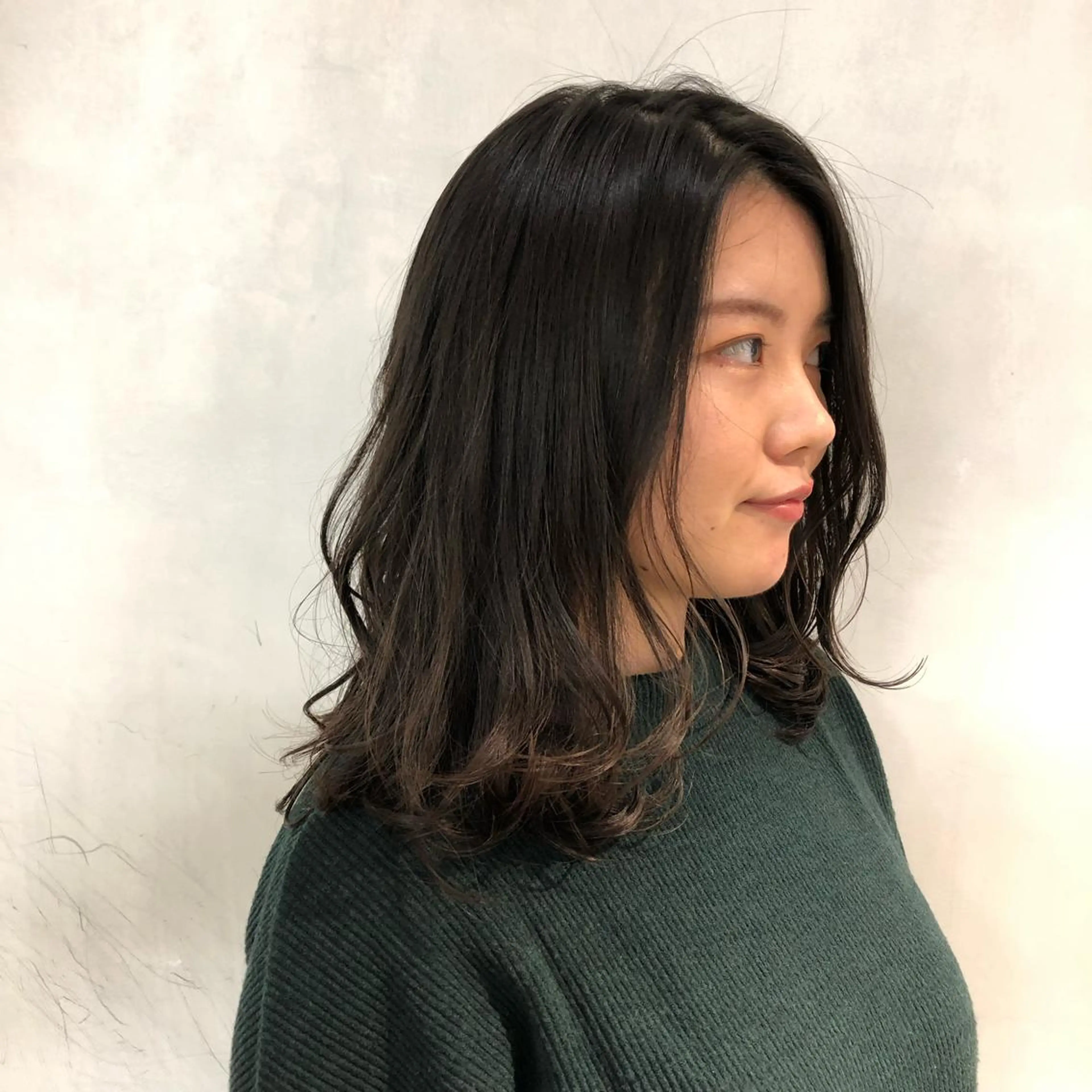 ミディアム 近藤 千裕のヘアスタイル