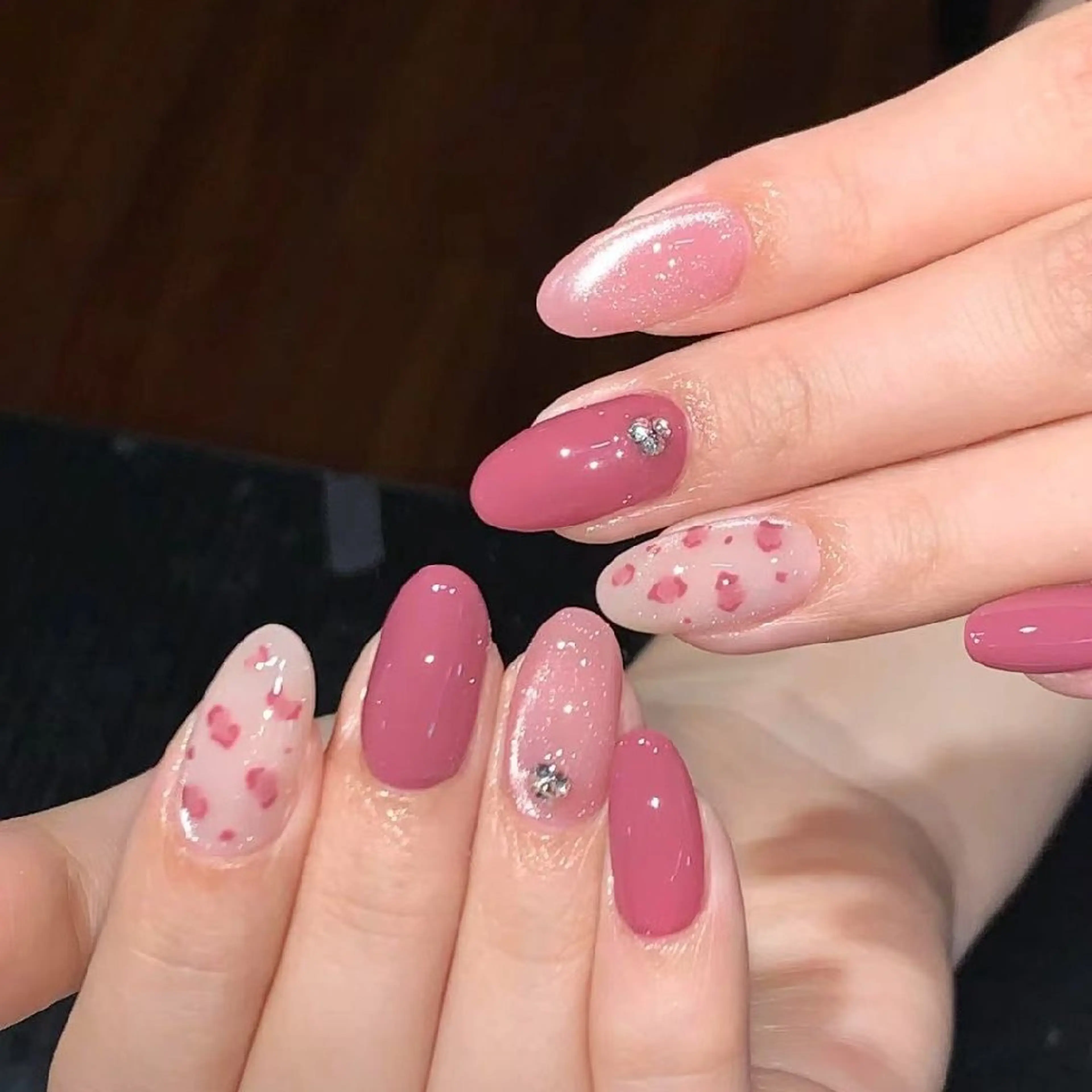 ネイル 氷ネイル・うるうるネイル 韓国ネイル ラメ(グリッター) シンプルネイル ✨モデル募集✨ まつ毛のマツエク・マツパデザイン