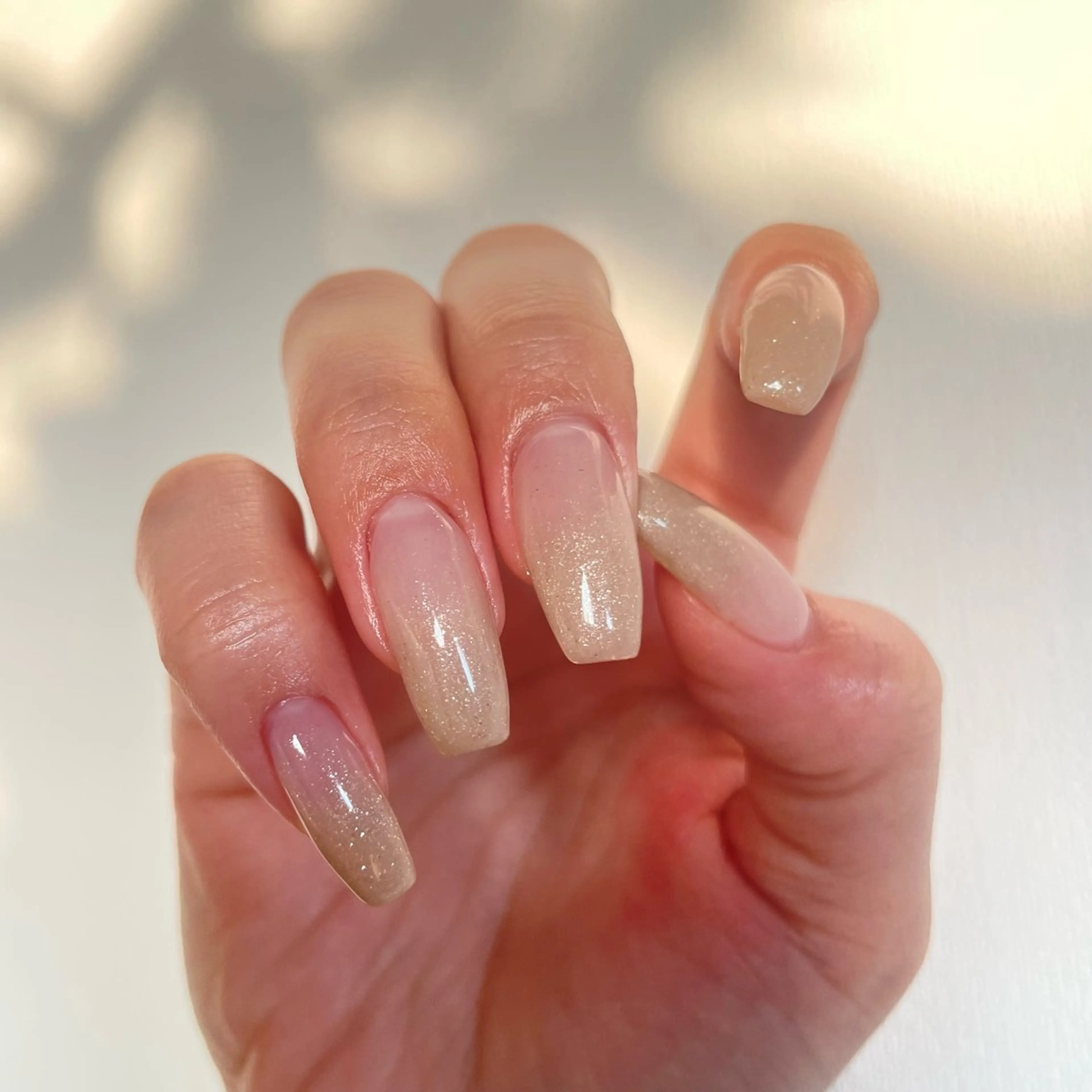 ネイル グラデーション ハンドネイル Ravlu所属・アラカキ アンジュのネイルデザイン