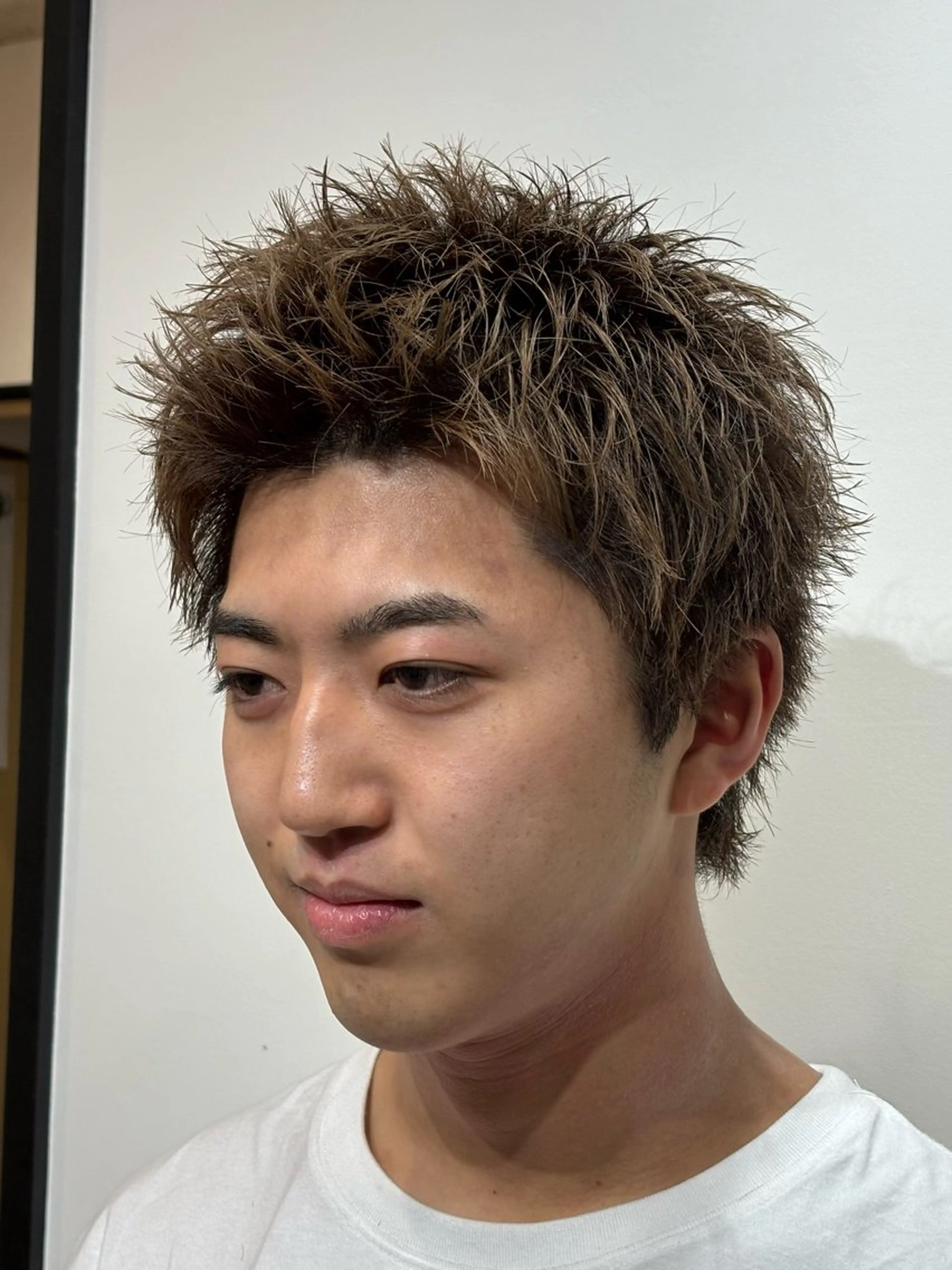 ショート カラー メンズ メンズショート スパイキーショート ショートヘア カット ヘアカラー トリートメント 【店長】メンズ職人 短髪　ハイトーン🔥のヘアスタイル