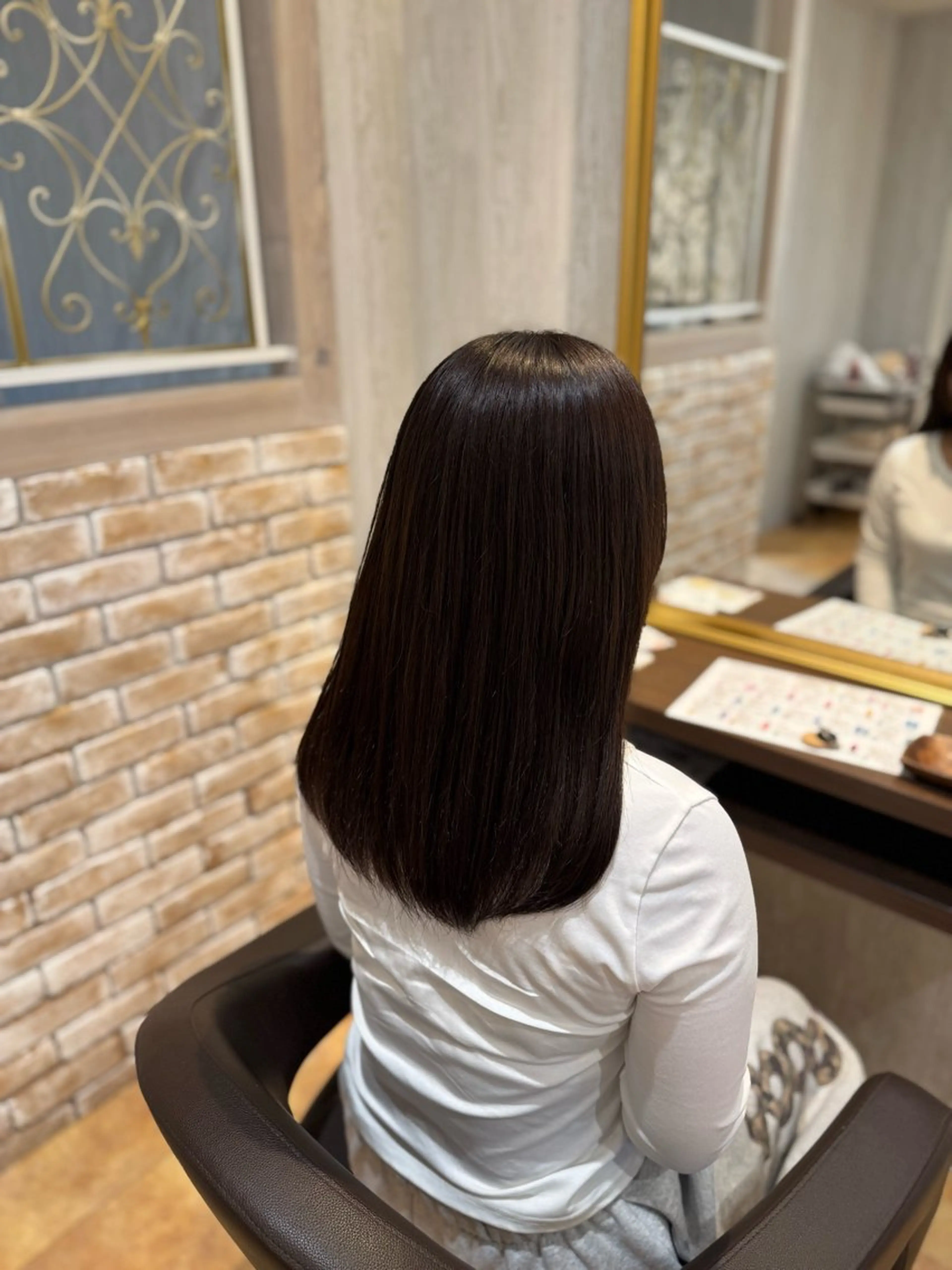 ミディアム ヘアカラー トリートメント 美優🐩/透明感/ ハイトーン/栄のヘアスタイル