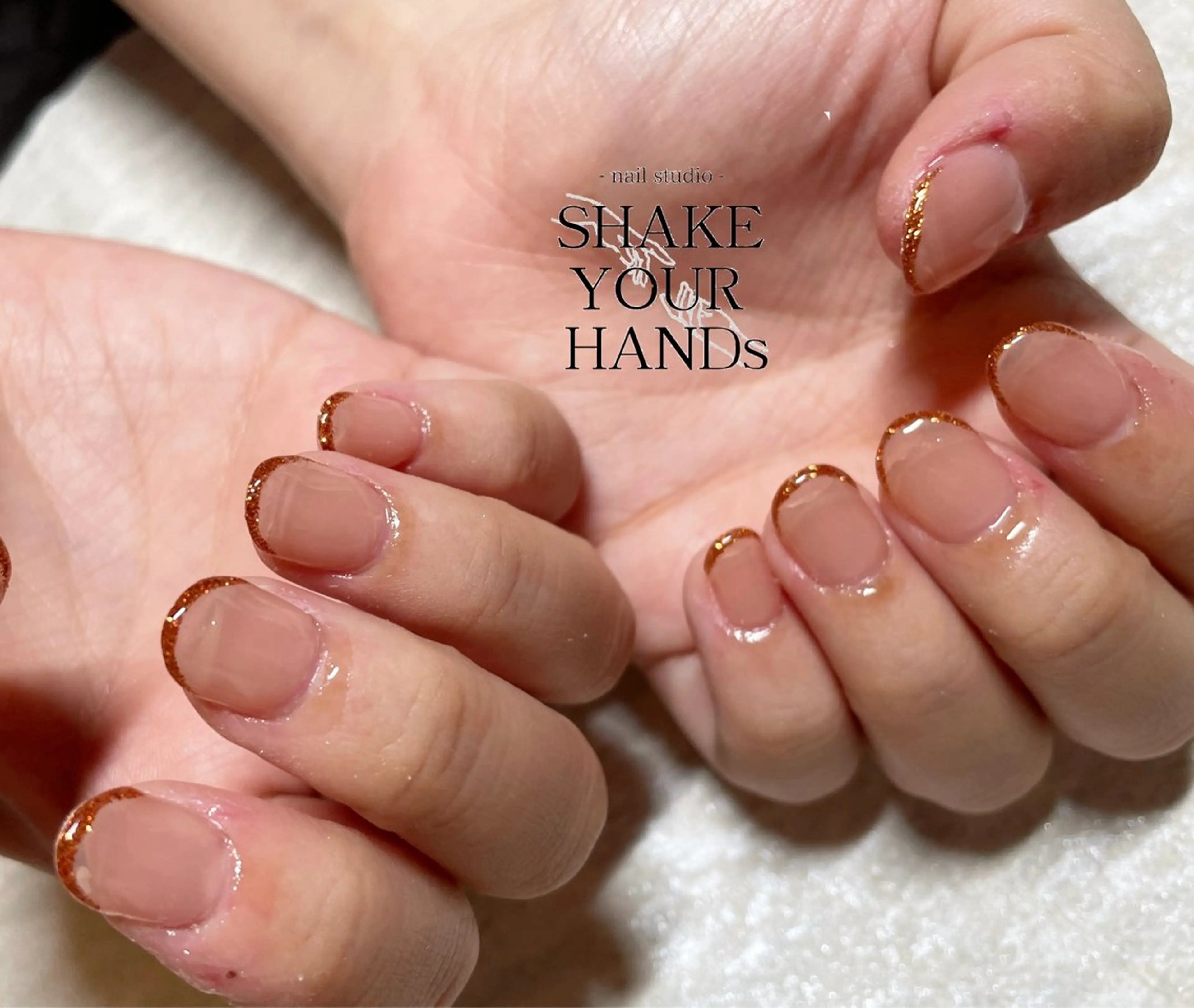 ネイル ラメ(グリッター) ハンドネイル ネイルスタジオ シェイクユアハンズのネイルデザイン