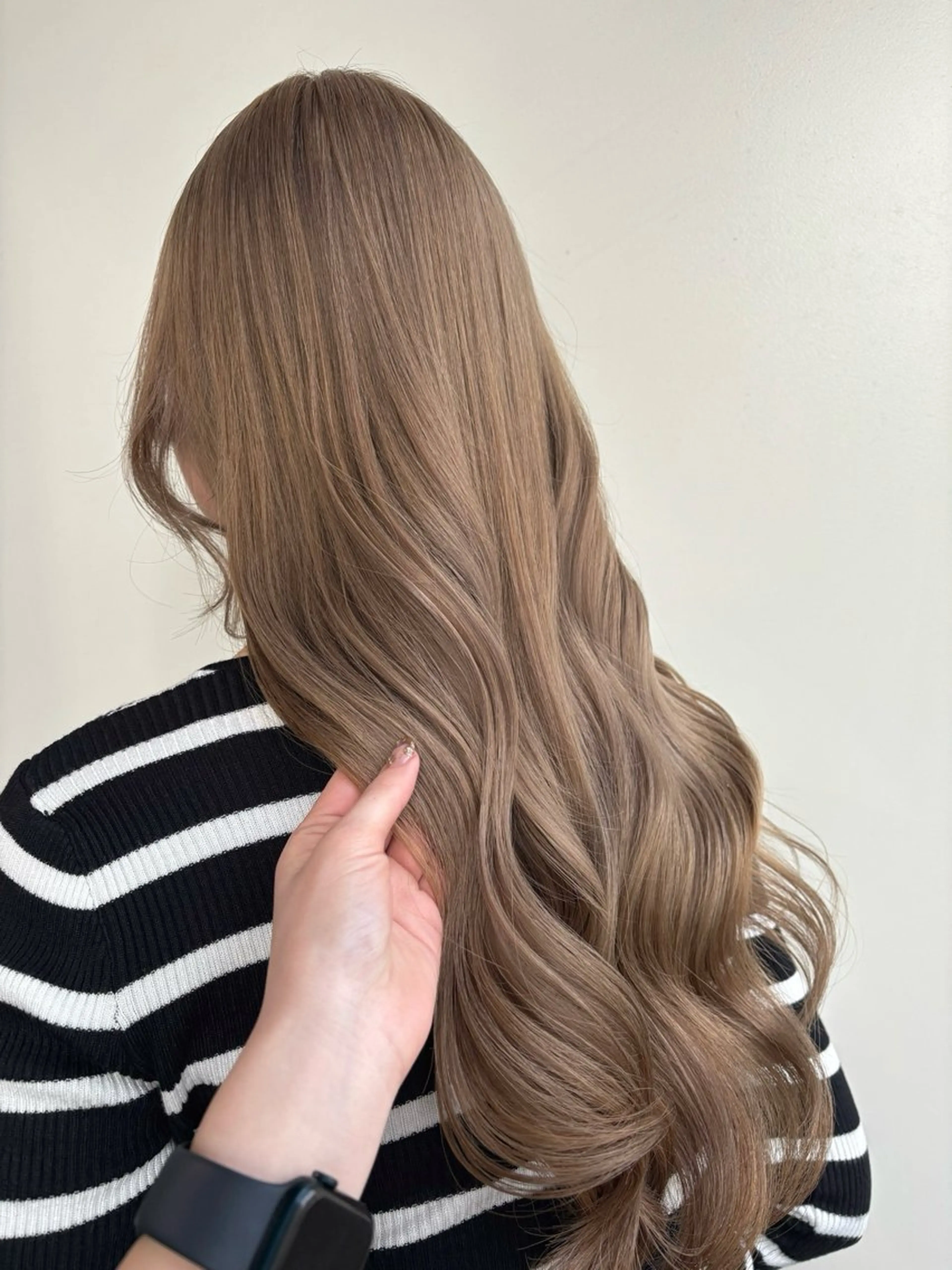 ロング カラー ミストバング ベージュカラー ブリーチ ブロンド 透明感カラー 艶カラー/縮毛矯正/ ケア/アレンジ/桜悠のヘアスタイル