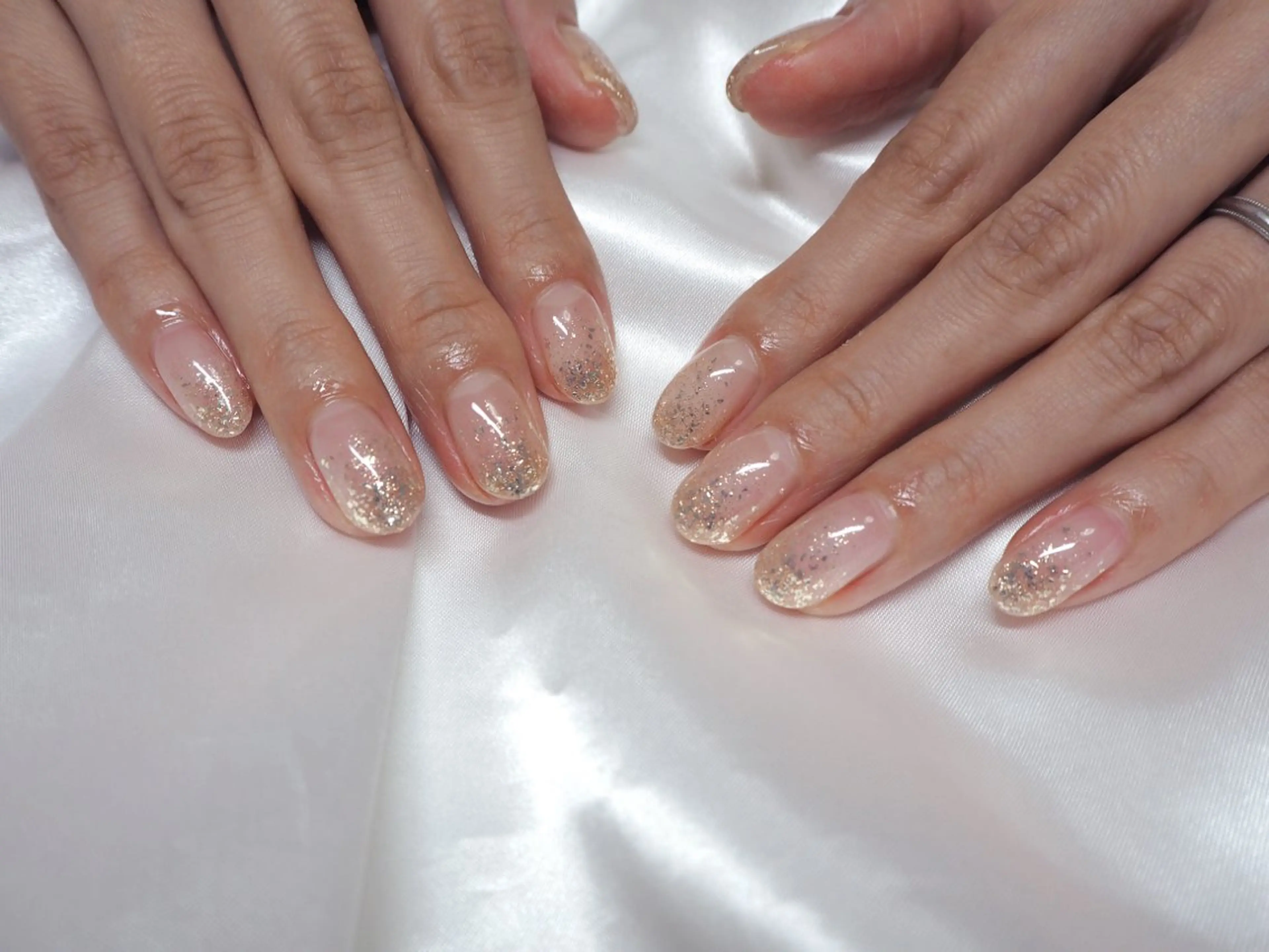 ネイル グラデーション ラメ(グリッター) ラメグラデーション ハンドネイル nu NANAのネイルデザイン