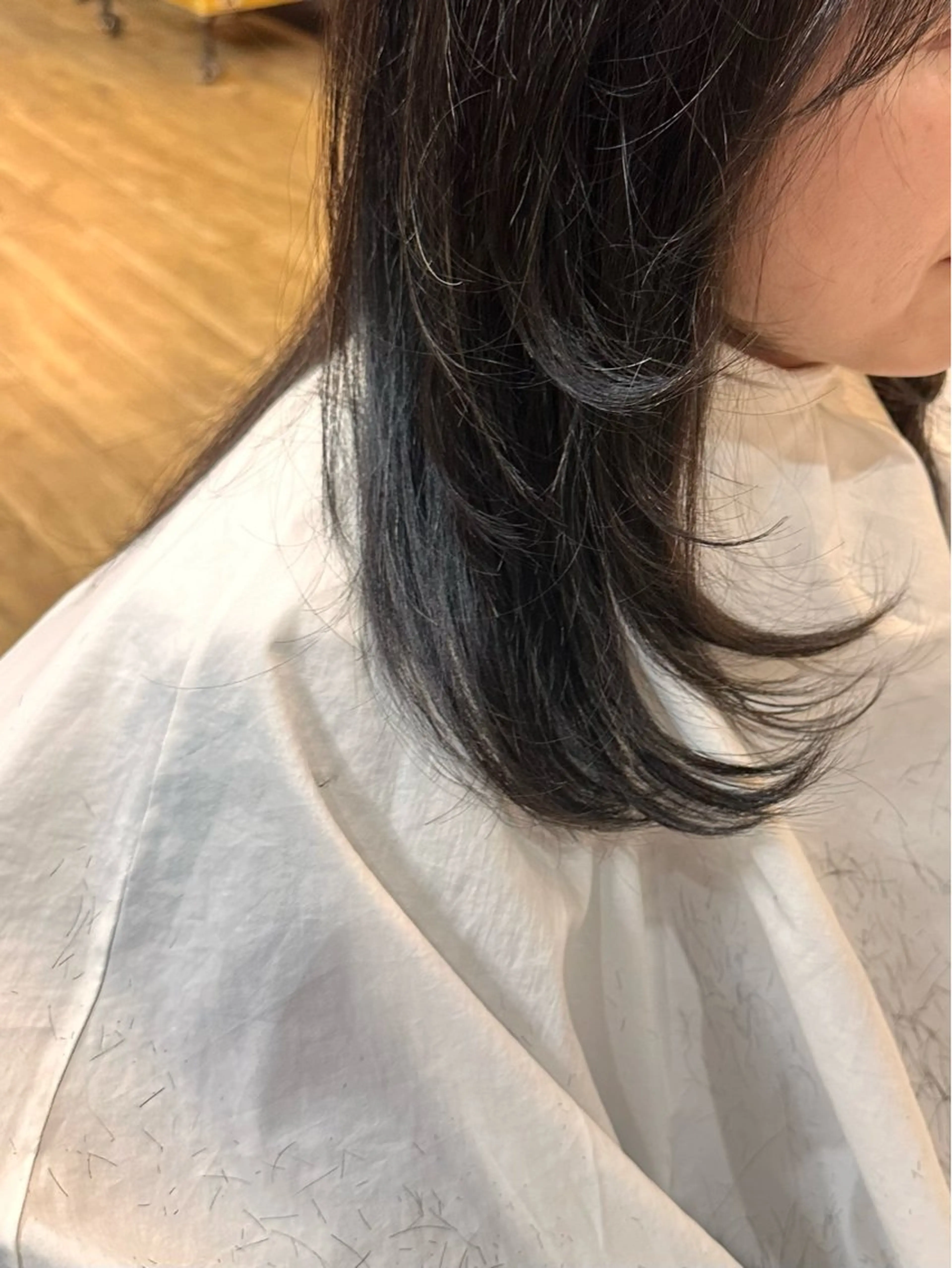 ミディアム カット ツヤ感/透明感カラー /蟹江/harunaのヘアスタイル