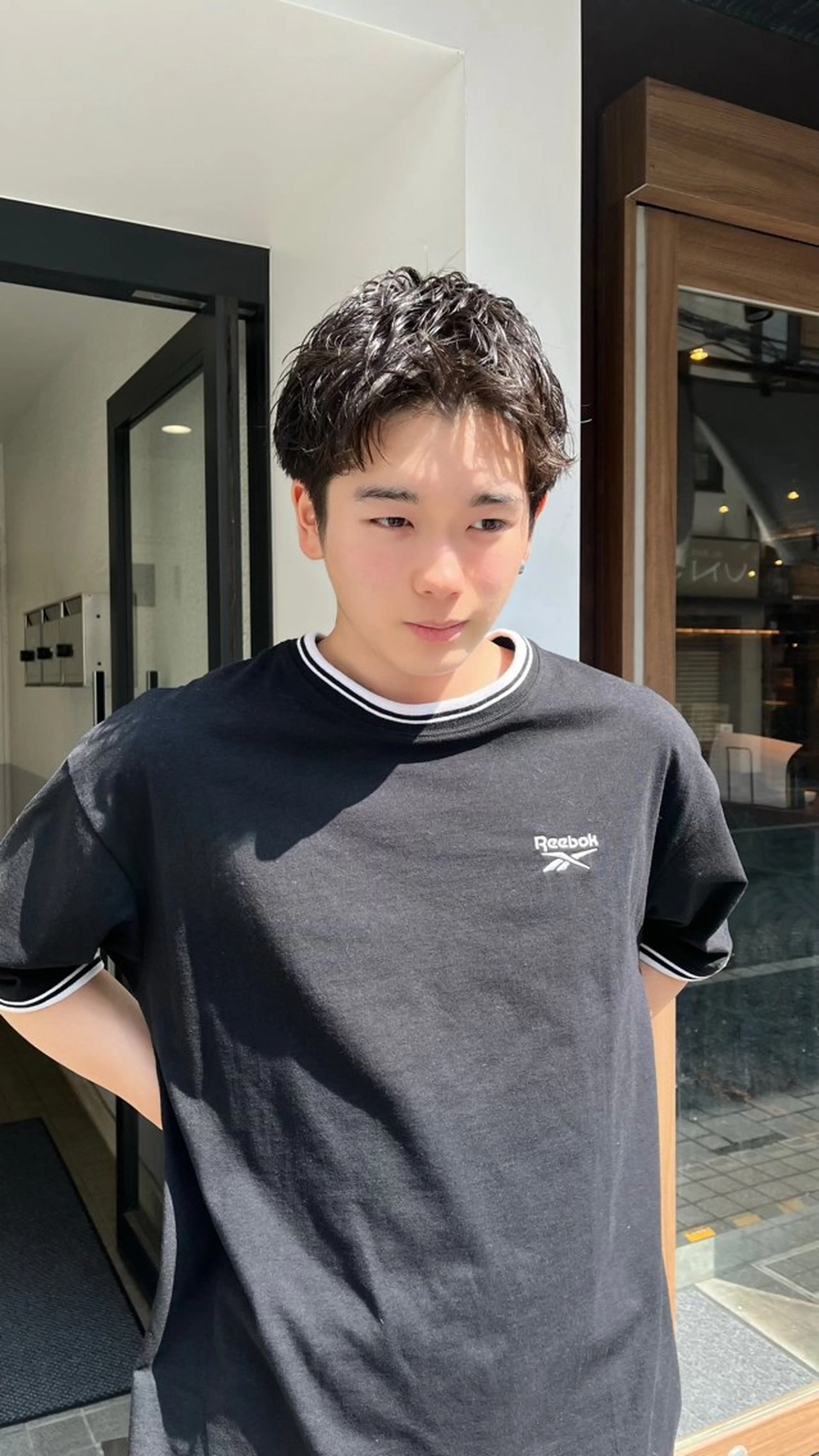 ショート メンズ 切りっぱなしボブ メンズブリーチ メンズハイライト メンズハイトーン メンズインナーカラー カット HARUKI🏔️/ メンズ/透け感カラーのヘアスタイル