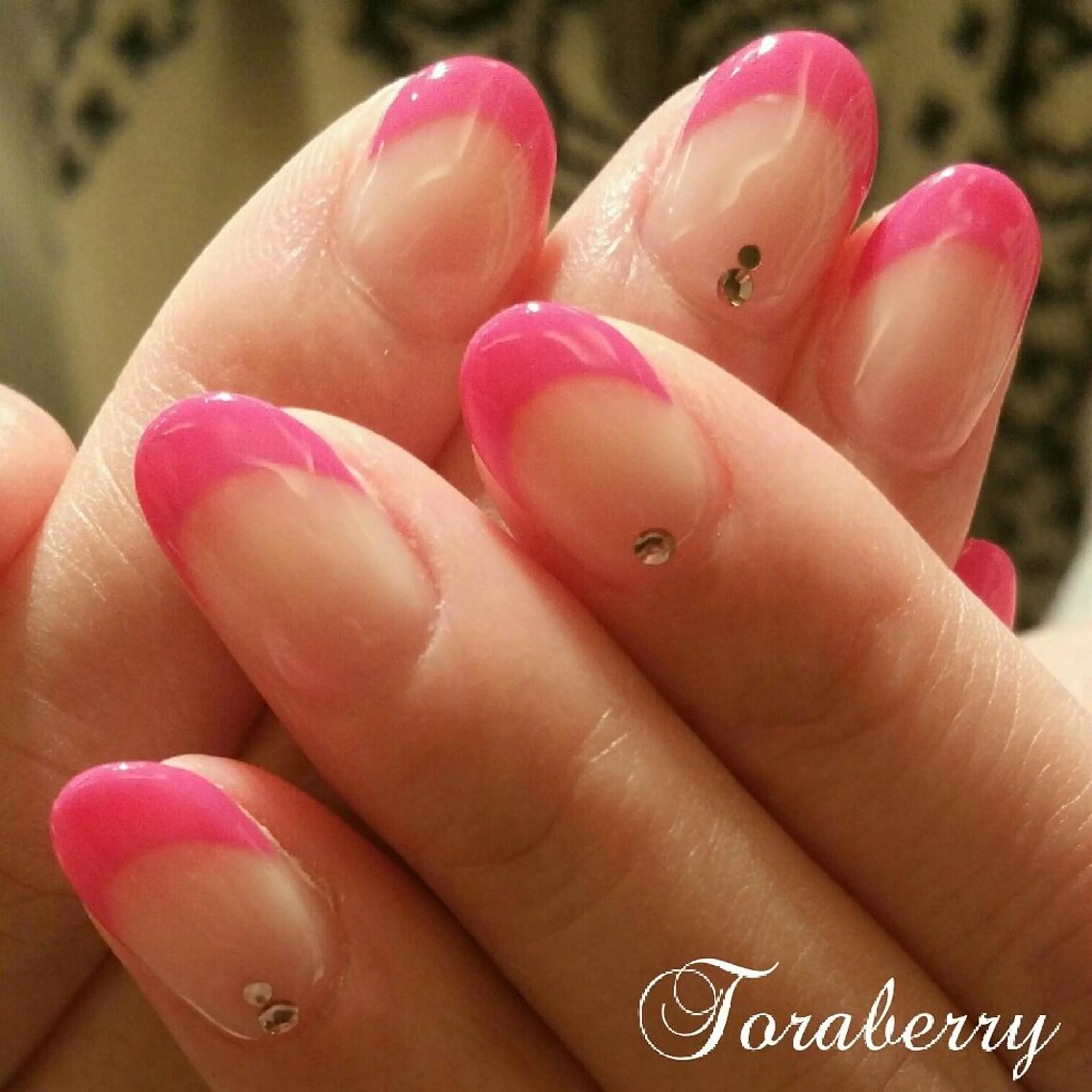 ネイル フレンチネイル ネイリスト なつみのネイルデザイン