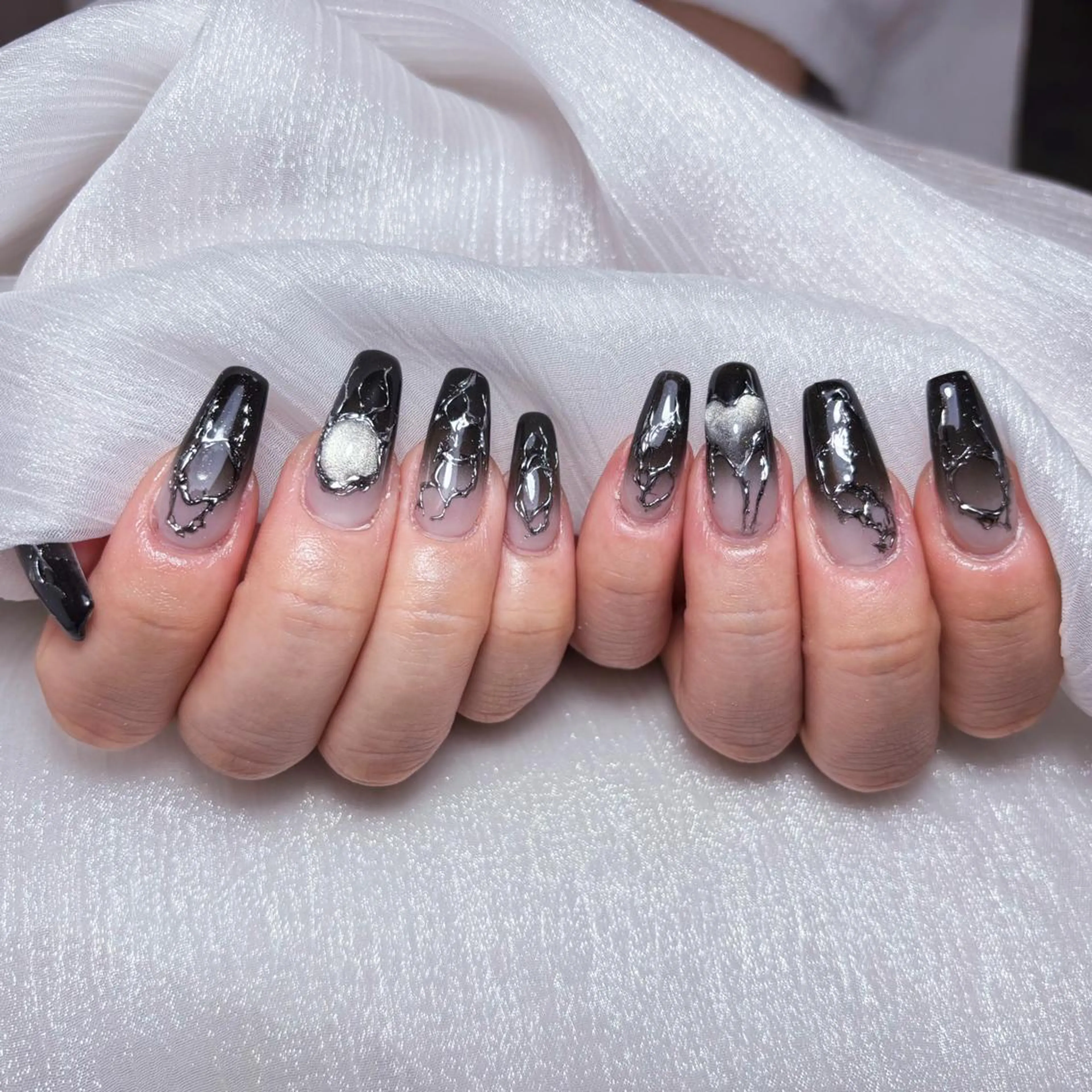 ネイル ハンドネイル DIAMOND Nail🥇のネイルデザイン