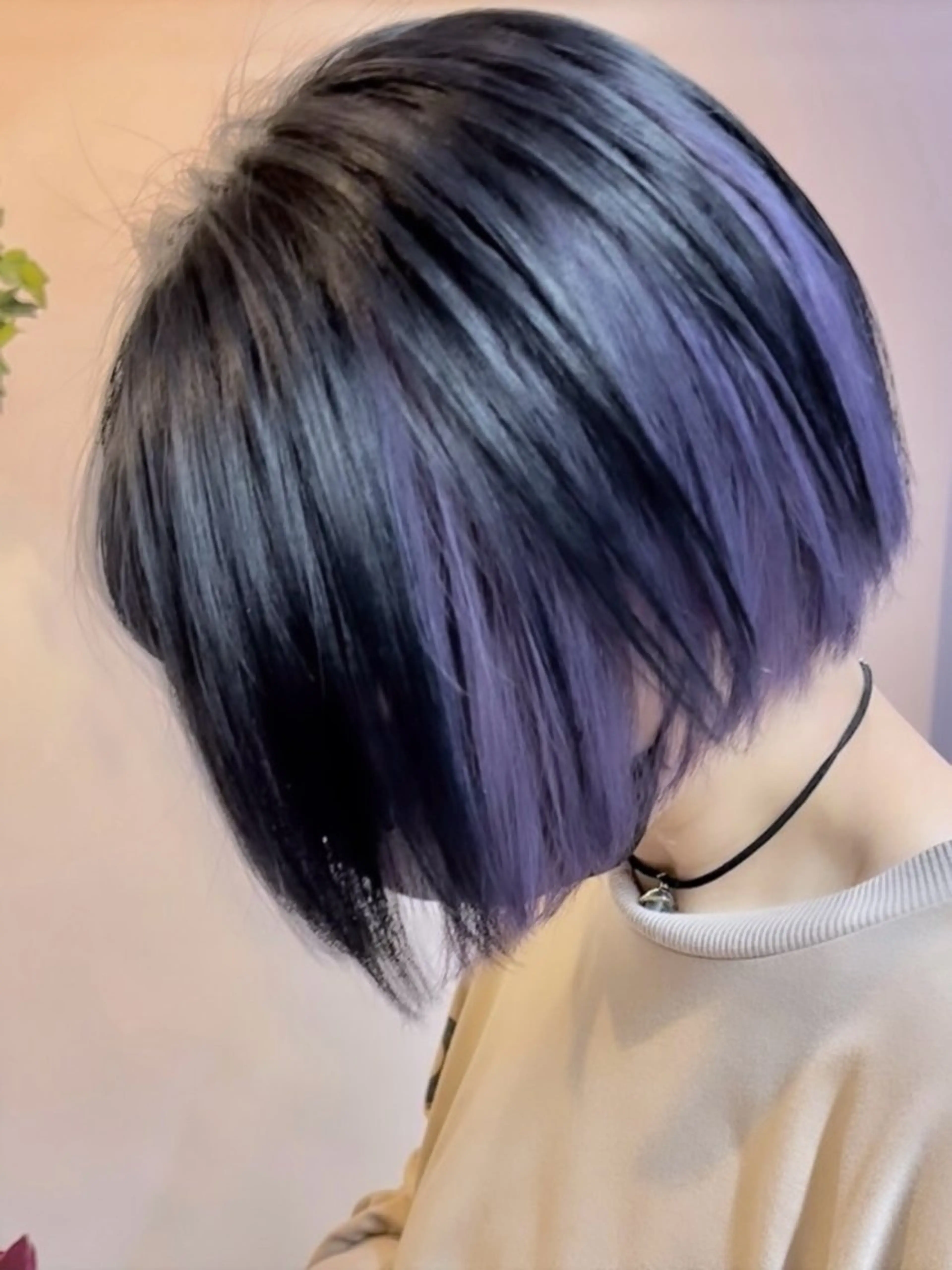 カラー インナーカラー ラベンダーカラー FÜRSTIN所属・西村髪質改善 ブリーチ縮毛矯正のヘアスタイル