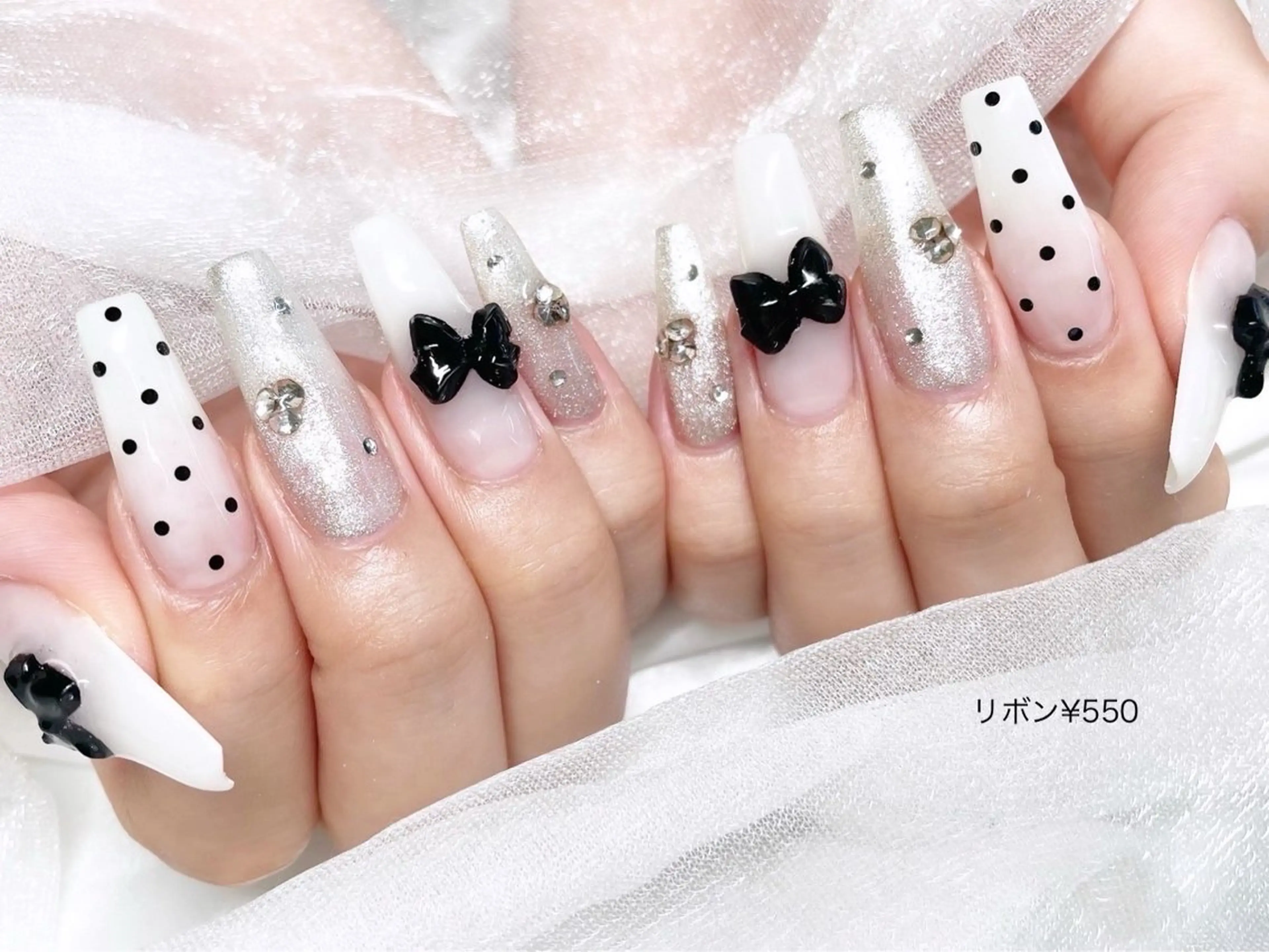 ハンド💅定額ネイルコース🩰(約50種類のサンプルから選べる✨️カラー変更🉑)オフあり🍑の写真