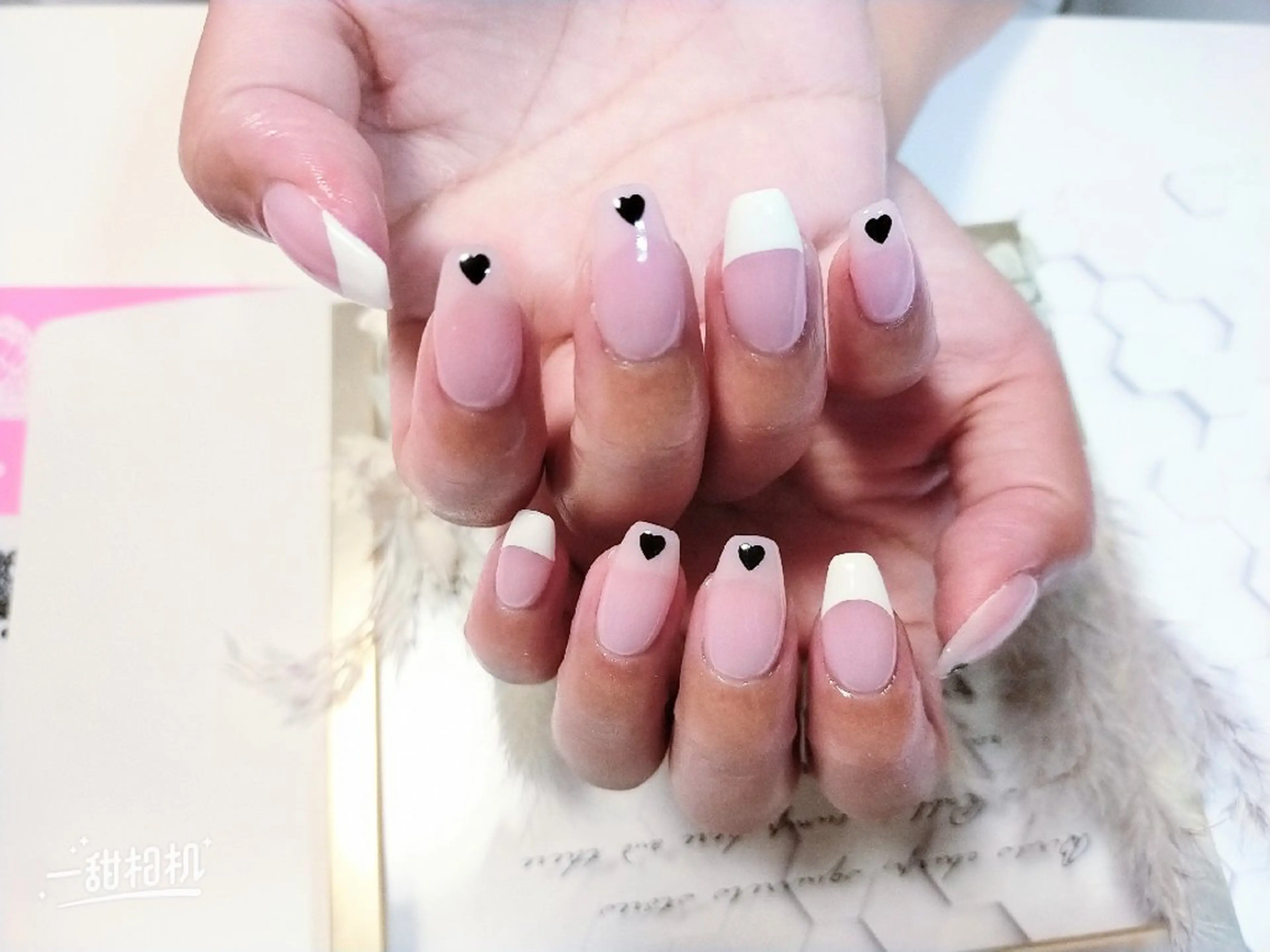 チップ長さだしシンプル持ち込みデザイン！(4本+６本ワンカラーorラメグラ)の写真