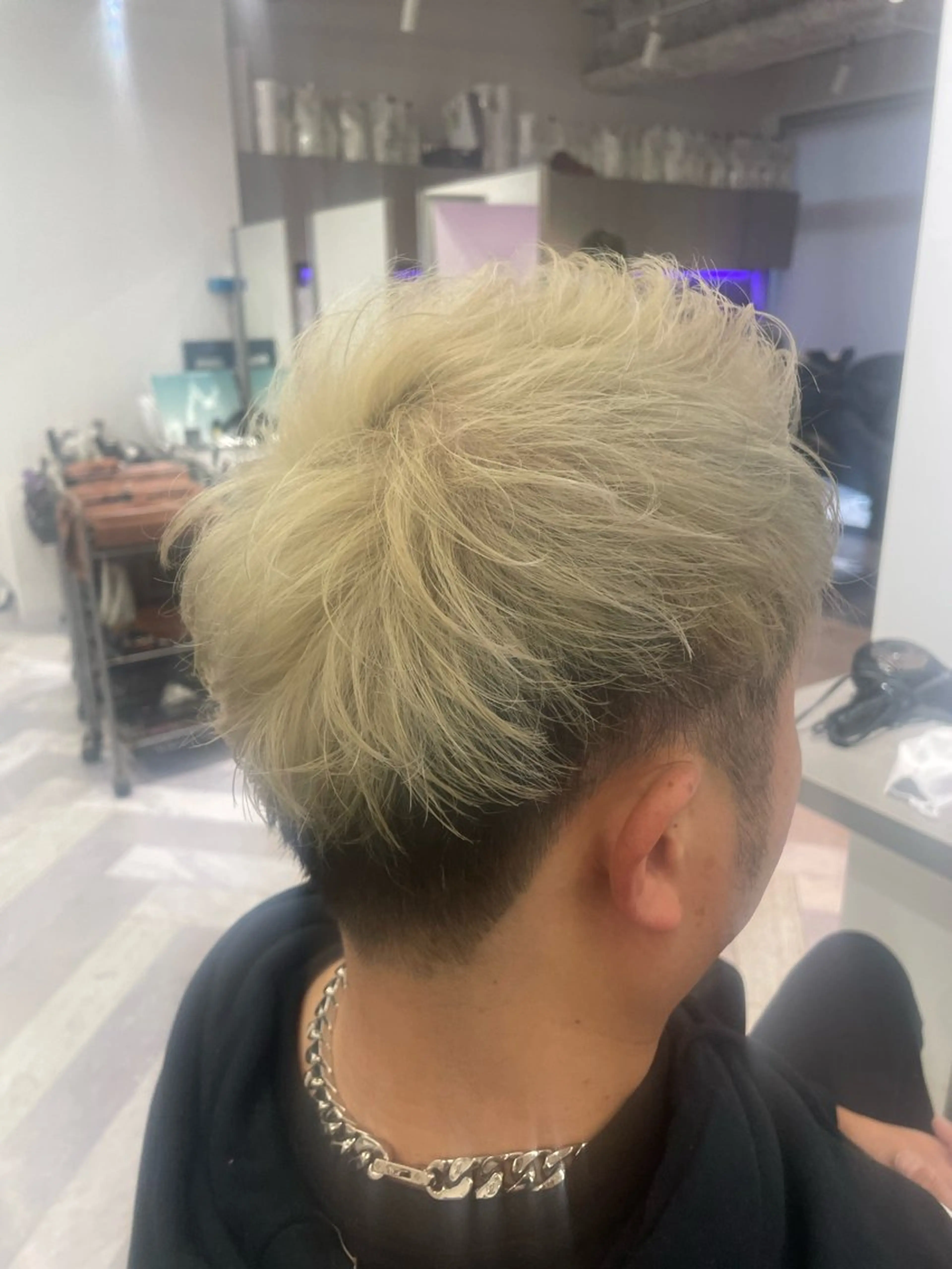 ショート カラー メンズ メンズブリーチ ブリーチ ブロンド ヘアカラー トリートメント パーマ&ブリーチ /飯牟田/GEAR.のヘアスタイル