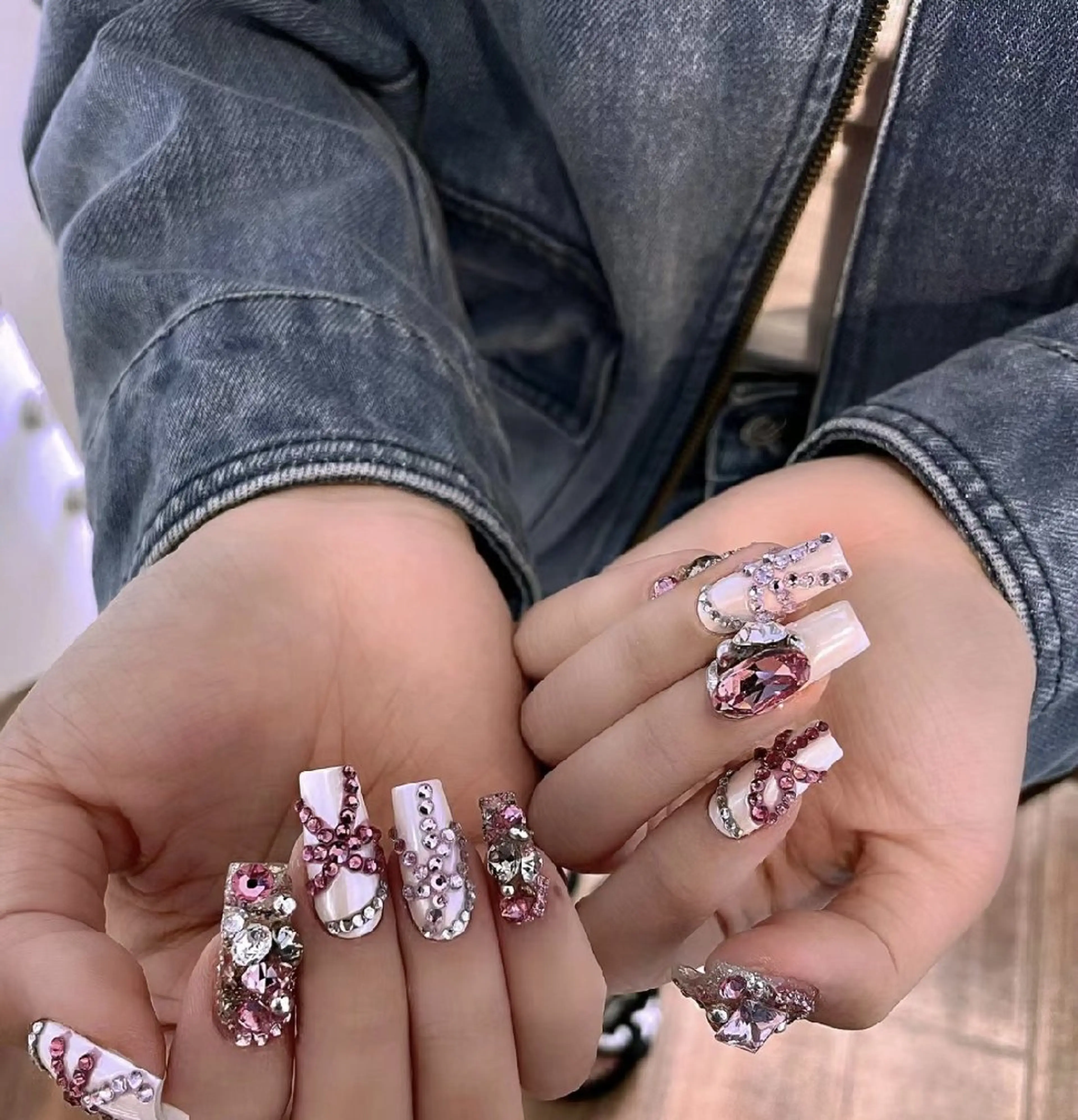 ネイル キラキラネイル ハンドネイル UM Nail Salonのネイルデザイン