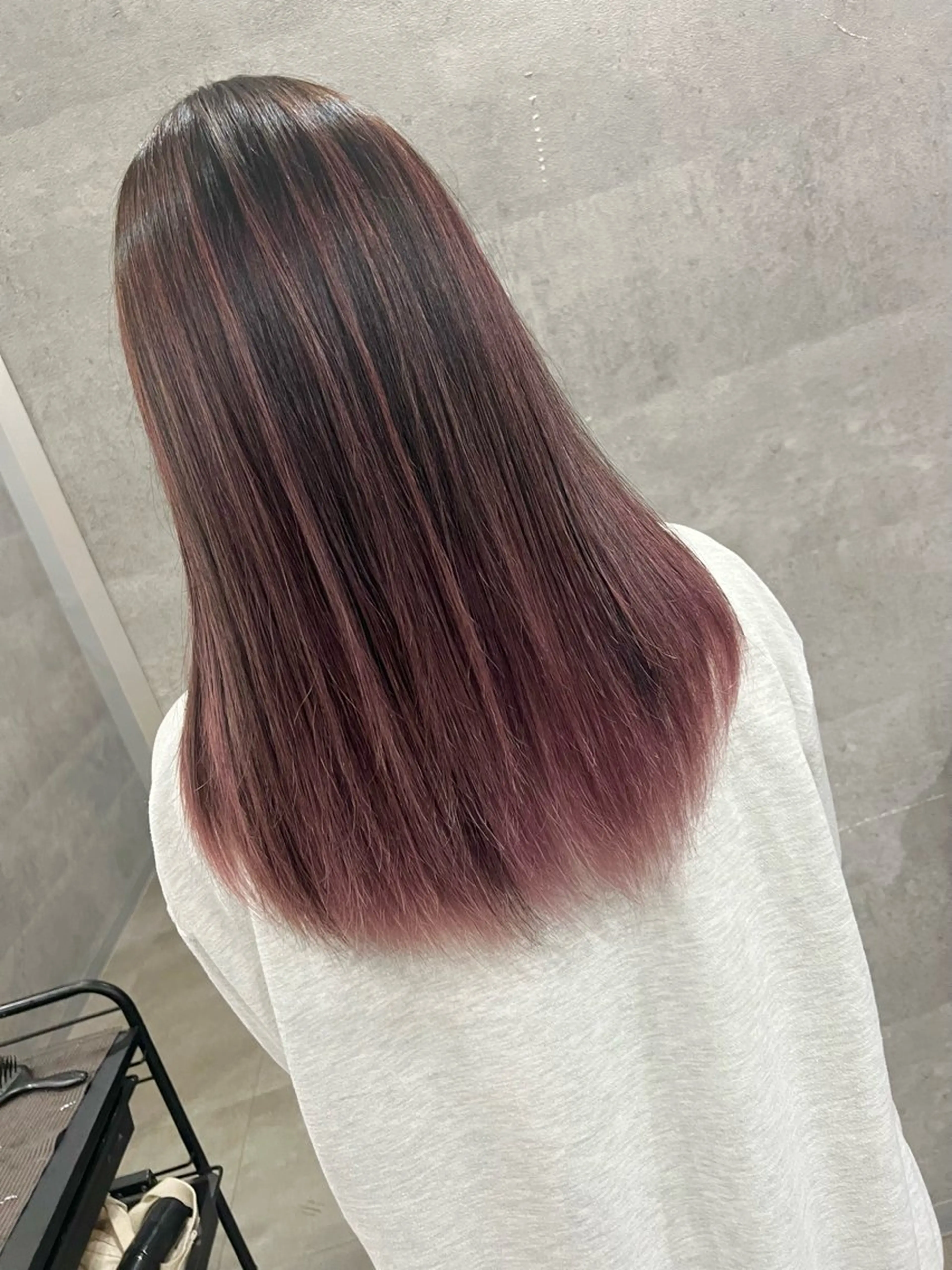 ロング カラー バレイヤージュ グラデーションカラー ピンクカラー レイヤーカット ヘアカラー 'Oli所属・寺嶋 貴大のヘアスタイル