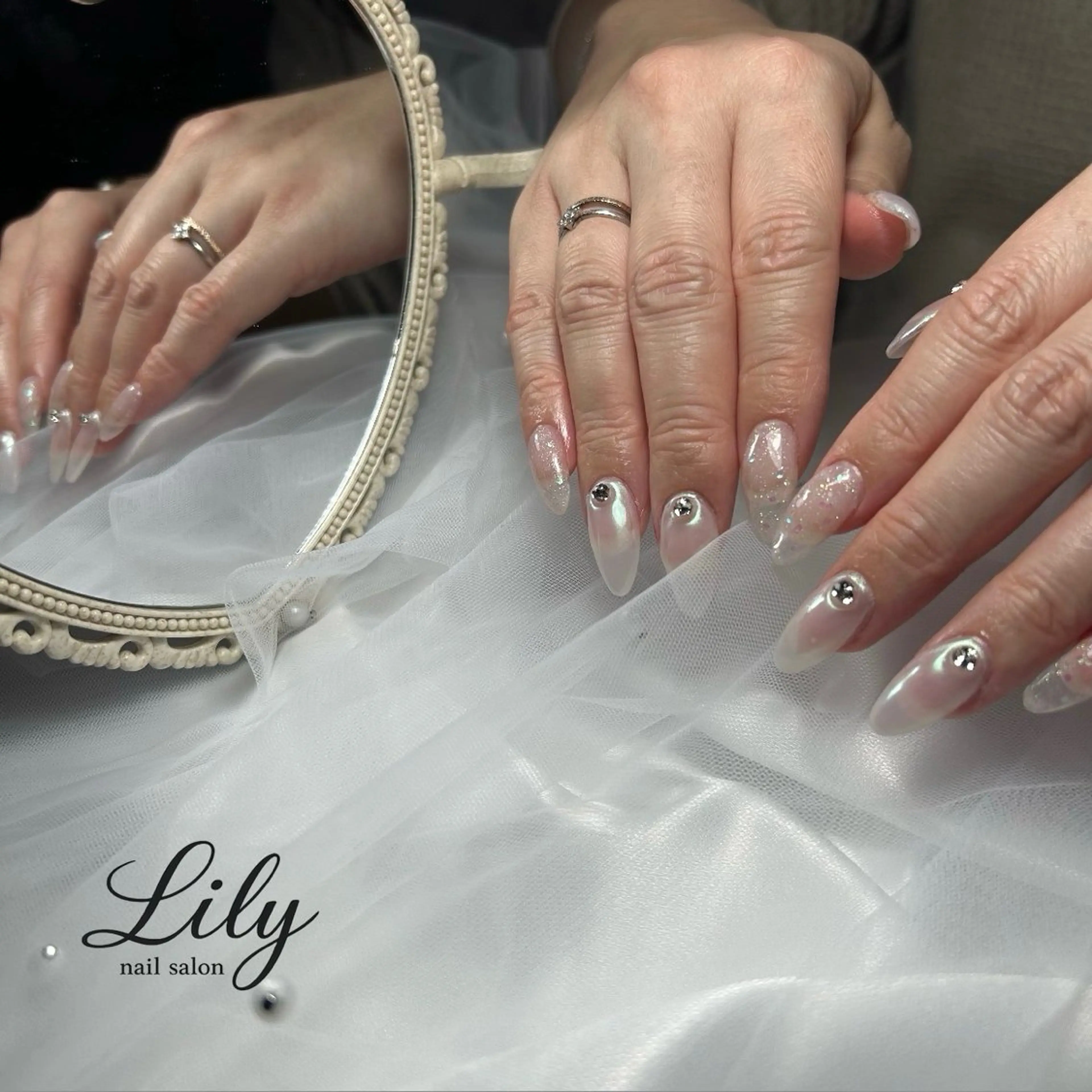 ネイル オーロラネイル ハンドネイル nail salon Lily所属・藤田 璃々のネイルデザイン