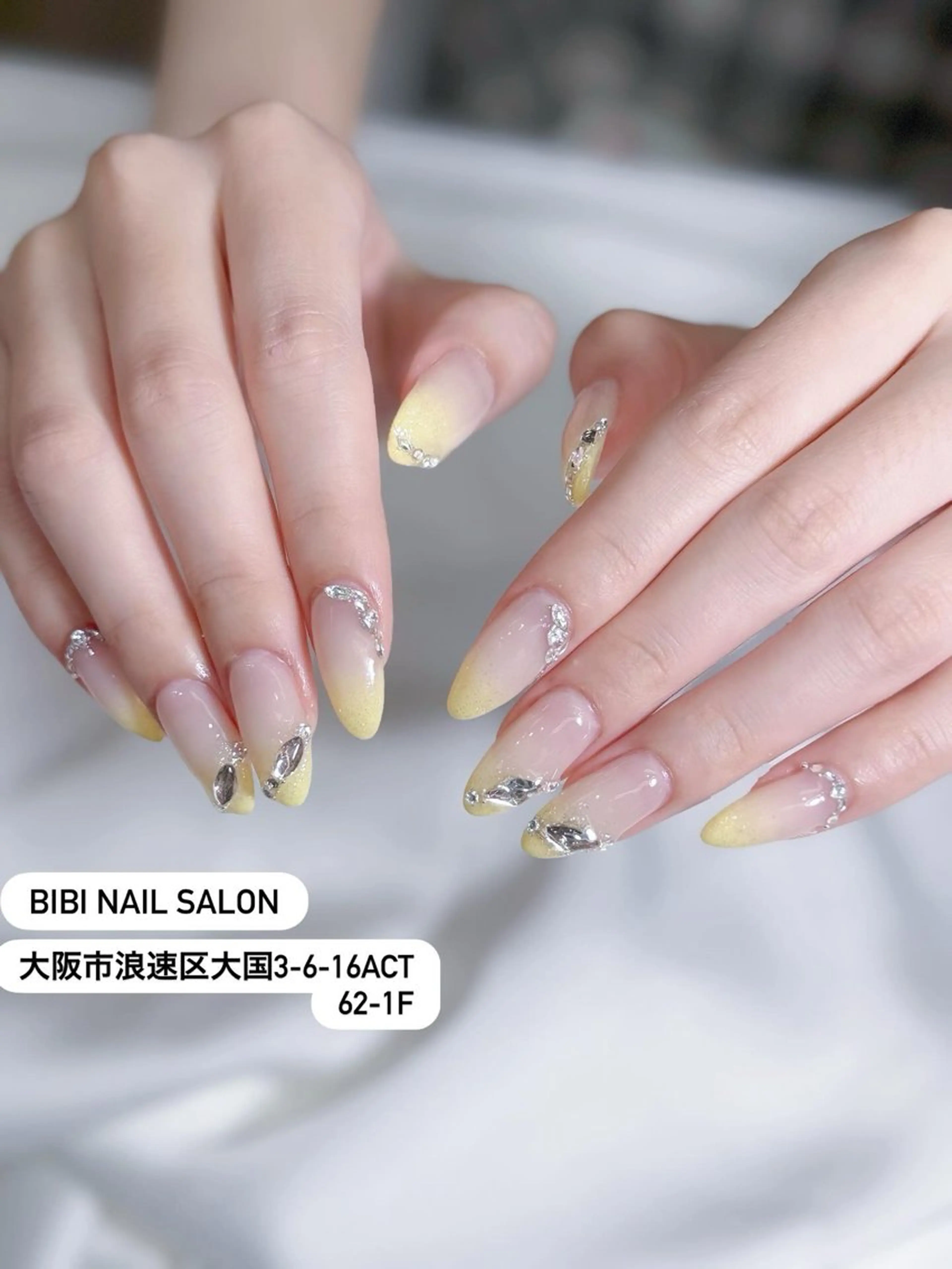 ミディアム ハンドネイル Bibi beauty spa Osaka所属・Chann Channのネイルデザイン